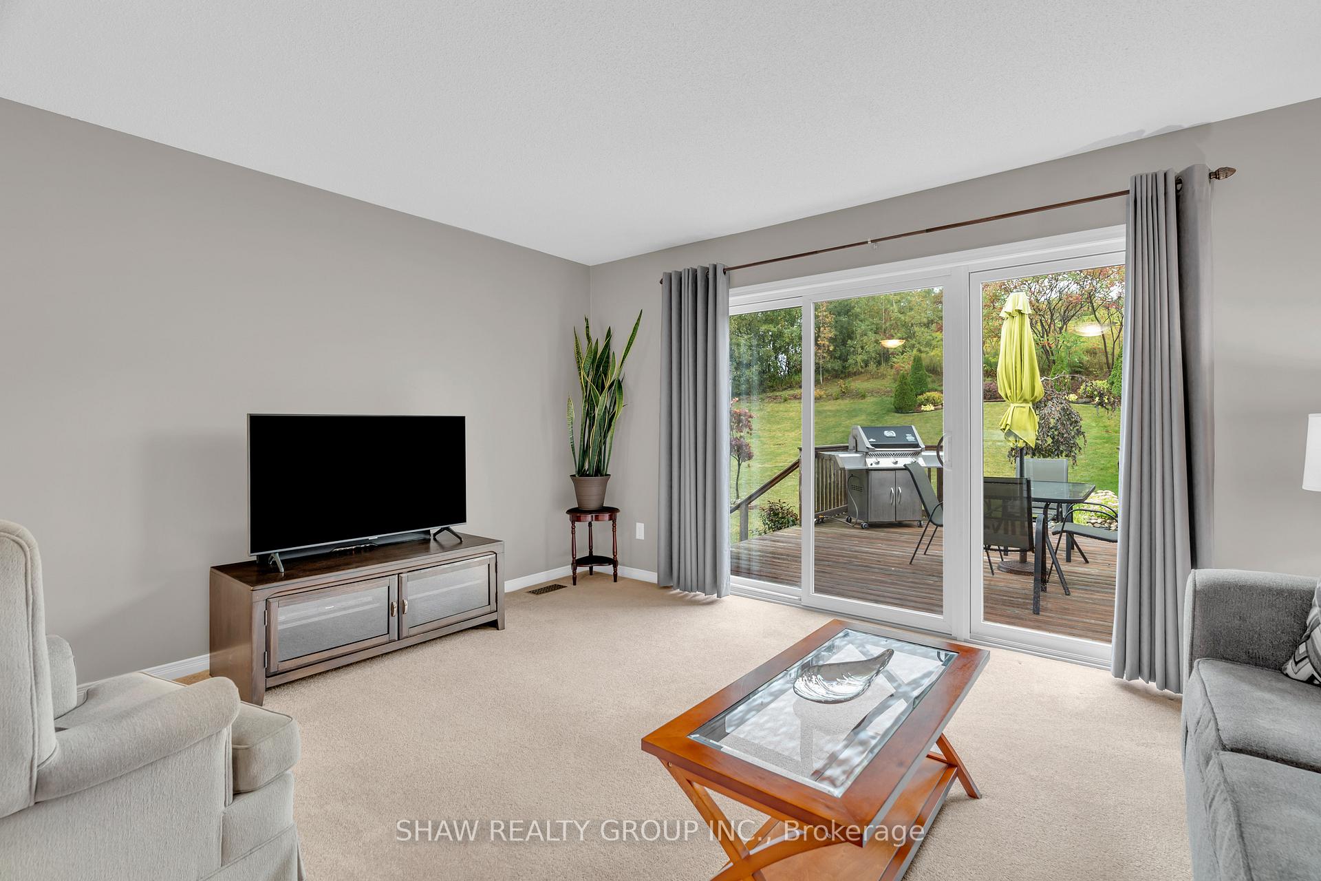 Photo 15 of 143 Isaiah Drive, Kitchener — HOMEH