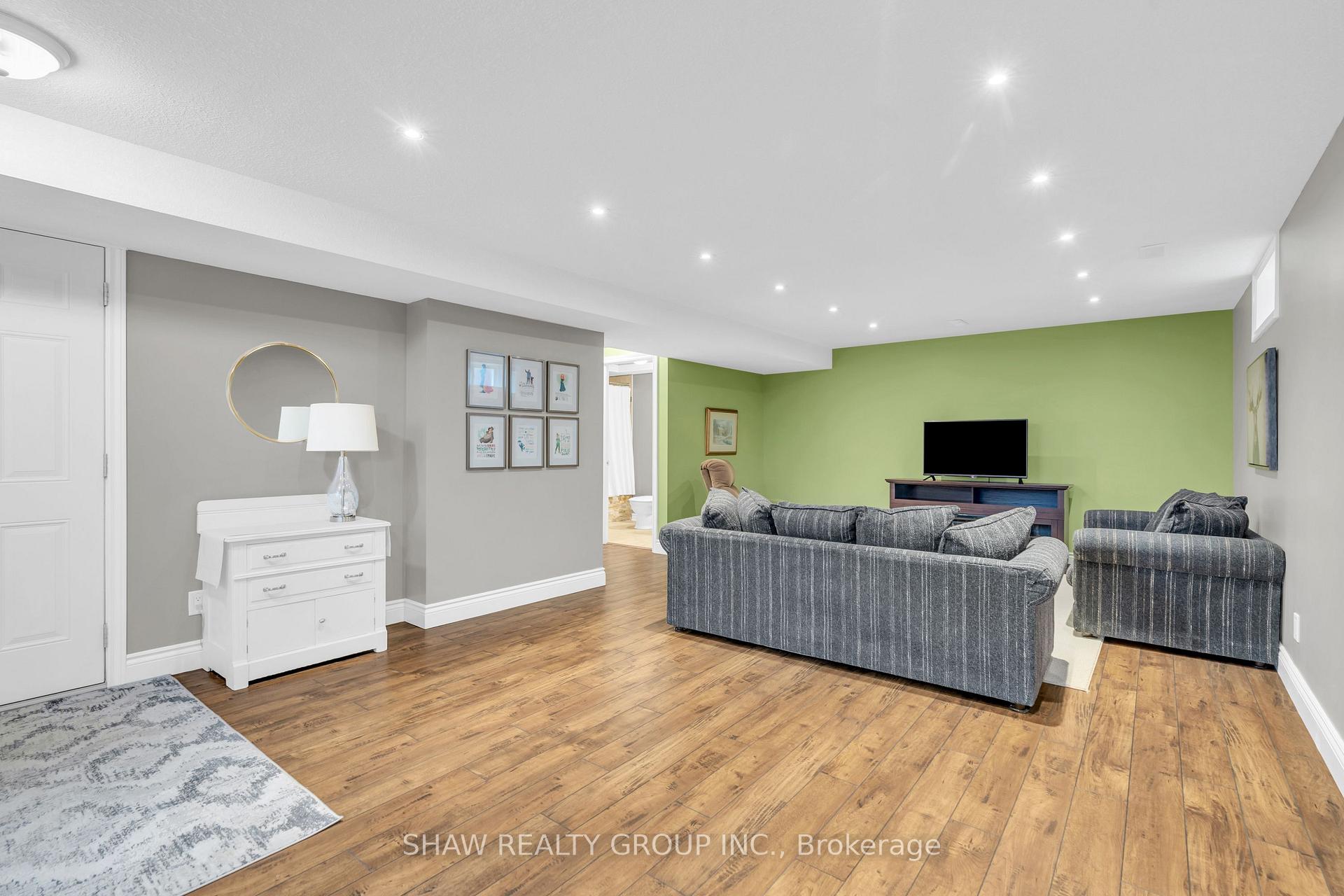 Photo 29 of 143 Isaiah Drive, Kitchener — HOMEH