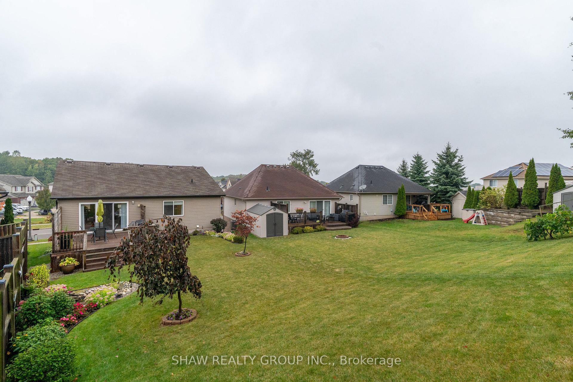 Photo 45 of 143 Isaiah Drive, Kitchener — HOMEH