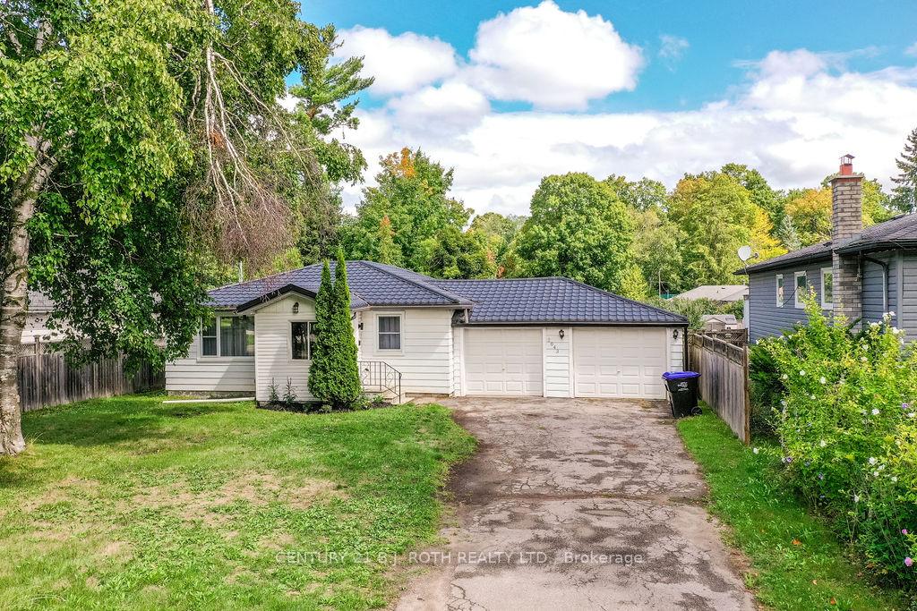 Photo 1 of 2043 St Johns Road, Innisfil, Alcona — HOMEH