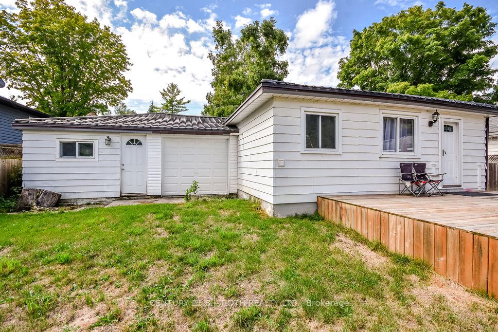 Photo 24 of 2043 St Johns Road, Innisfil, Alcona — HOMEH