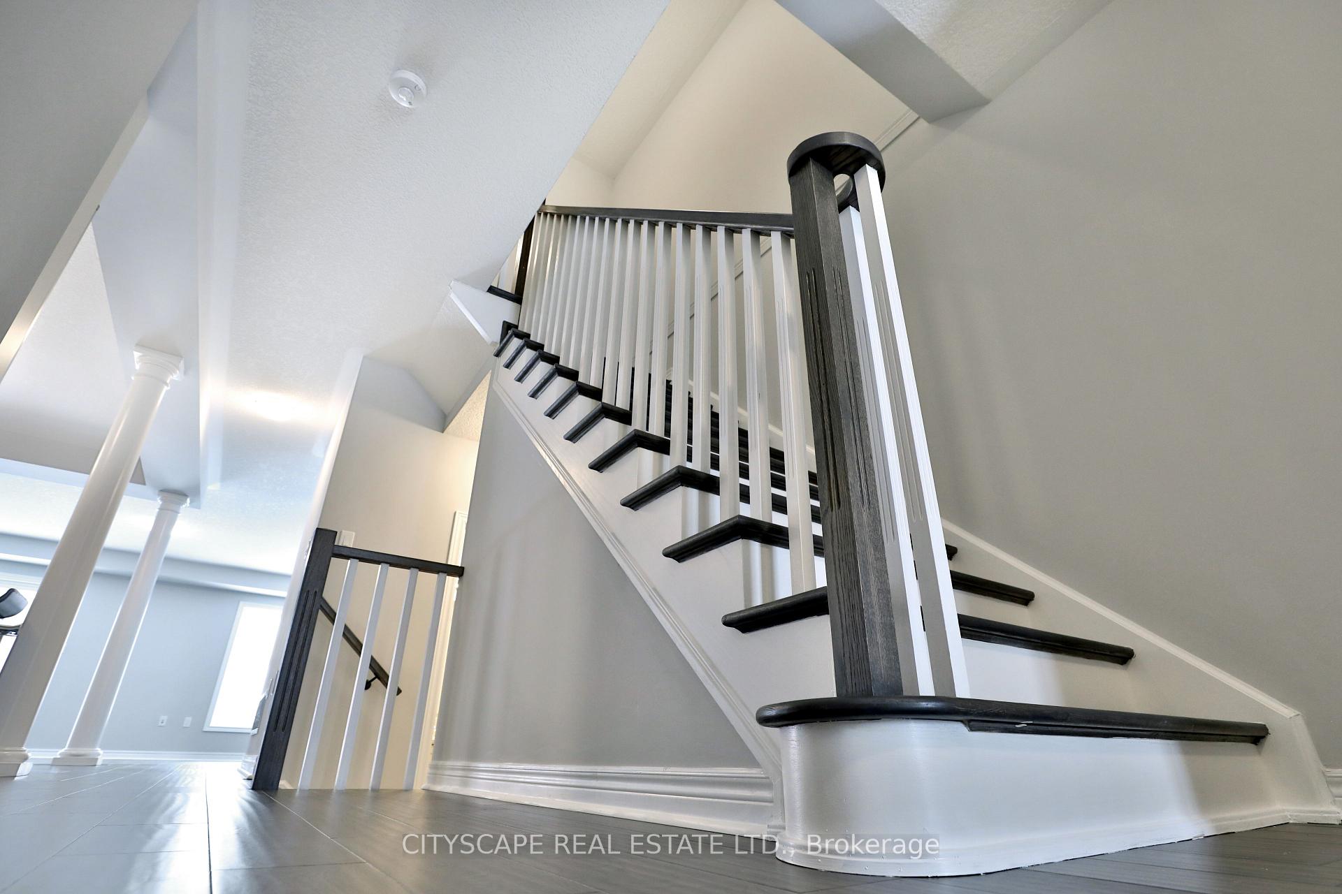 Photo 9 of 87 Bethune Avenue, Hamilton, Hannon — HOMEH
