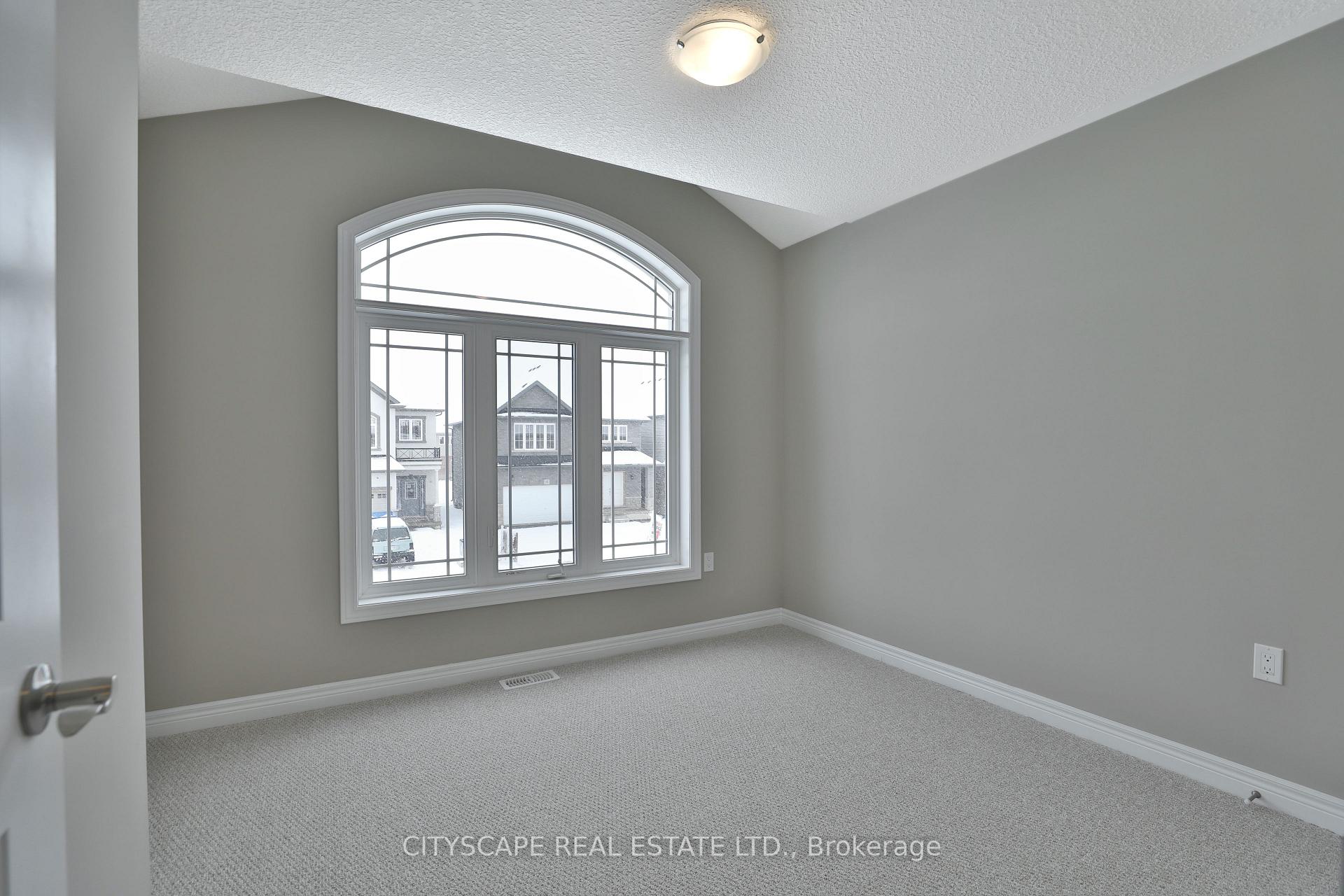 Photo 14 of 87 Bethune Avenue, Hamilton, Hannon — HOMEH