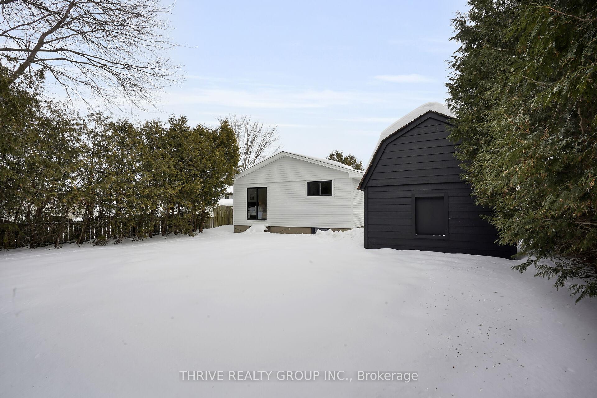 Photo 37 of 123 Elm Street, Lucan Biddulph, Lucan — HOMEH