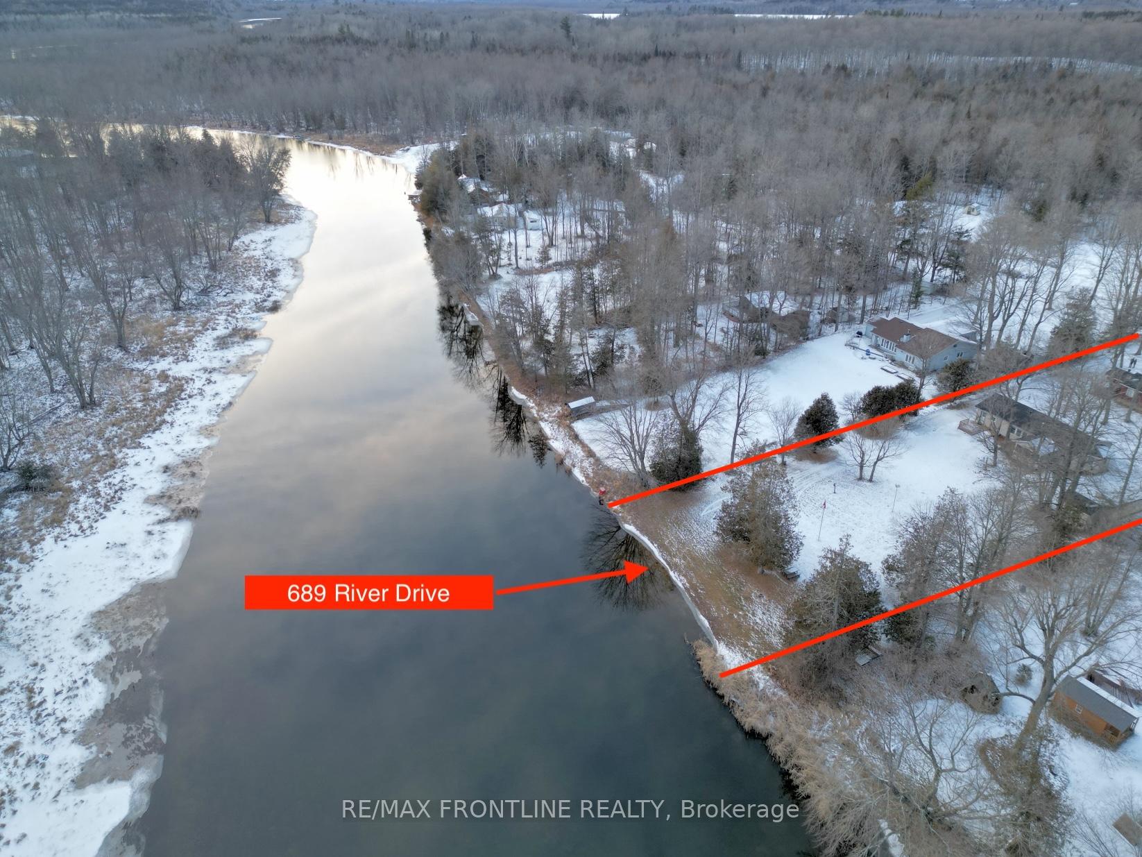Photo 4 of 689 River Drive, Lanark Highlands, Lanark Highlands (Dalhousie) Twp — HOMEH
