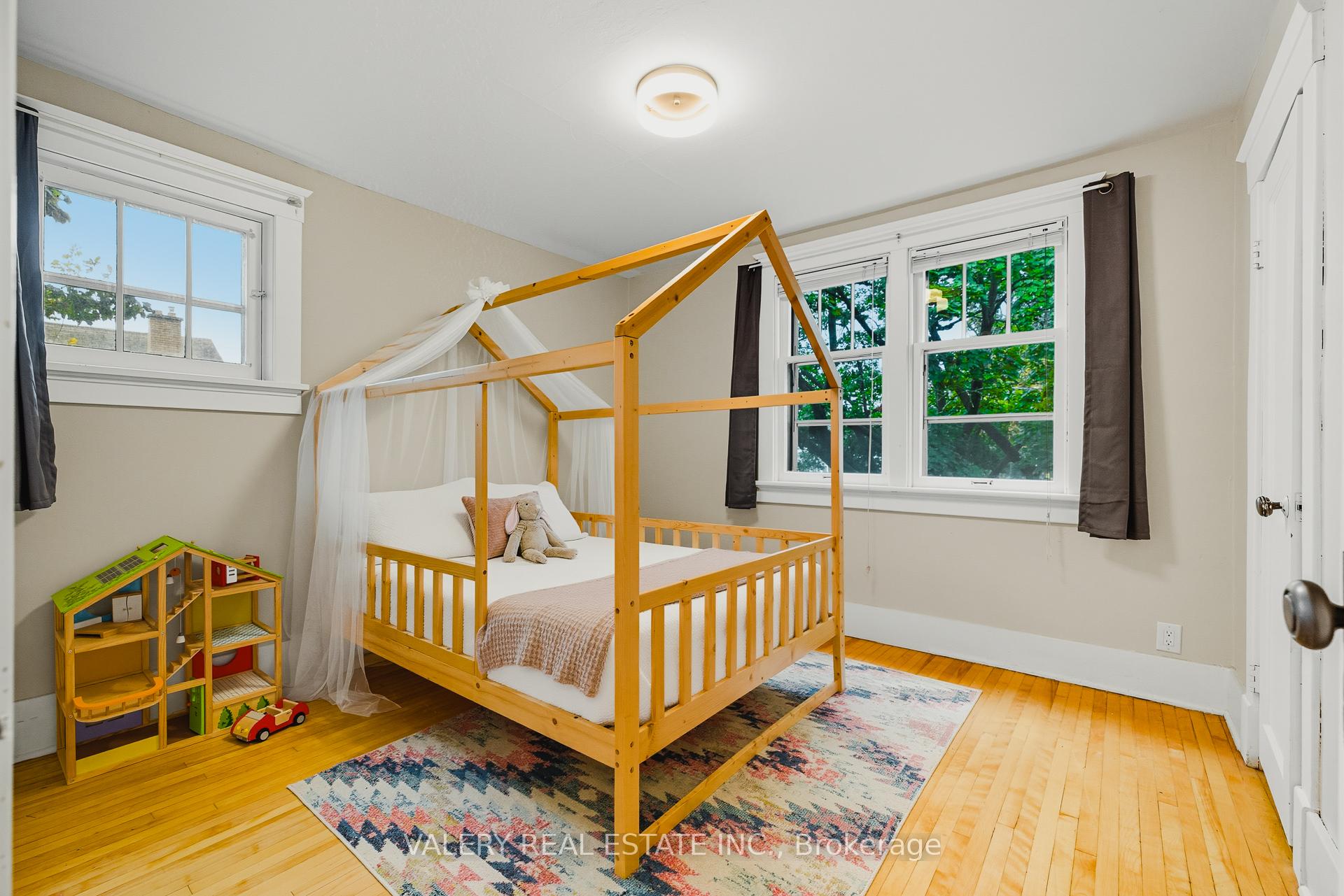 Photo 20 of 81 Pandora Avenue N, Kitchener — HOMEH