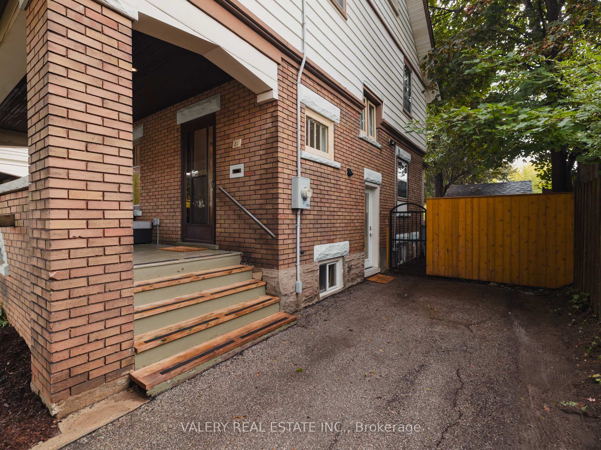 Photo 35 of 81 Pandora Avenue N, Kitchener — HOMEH