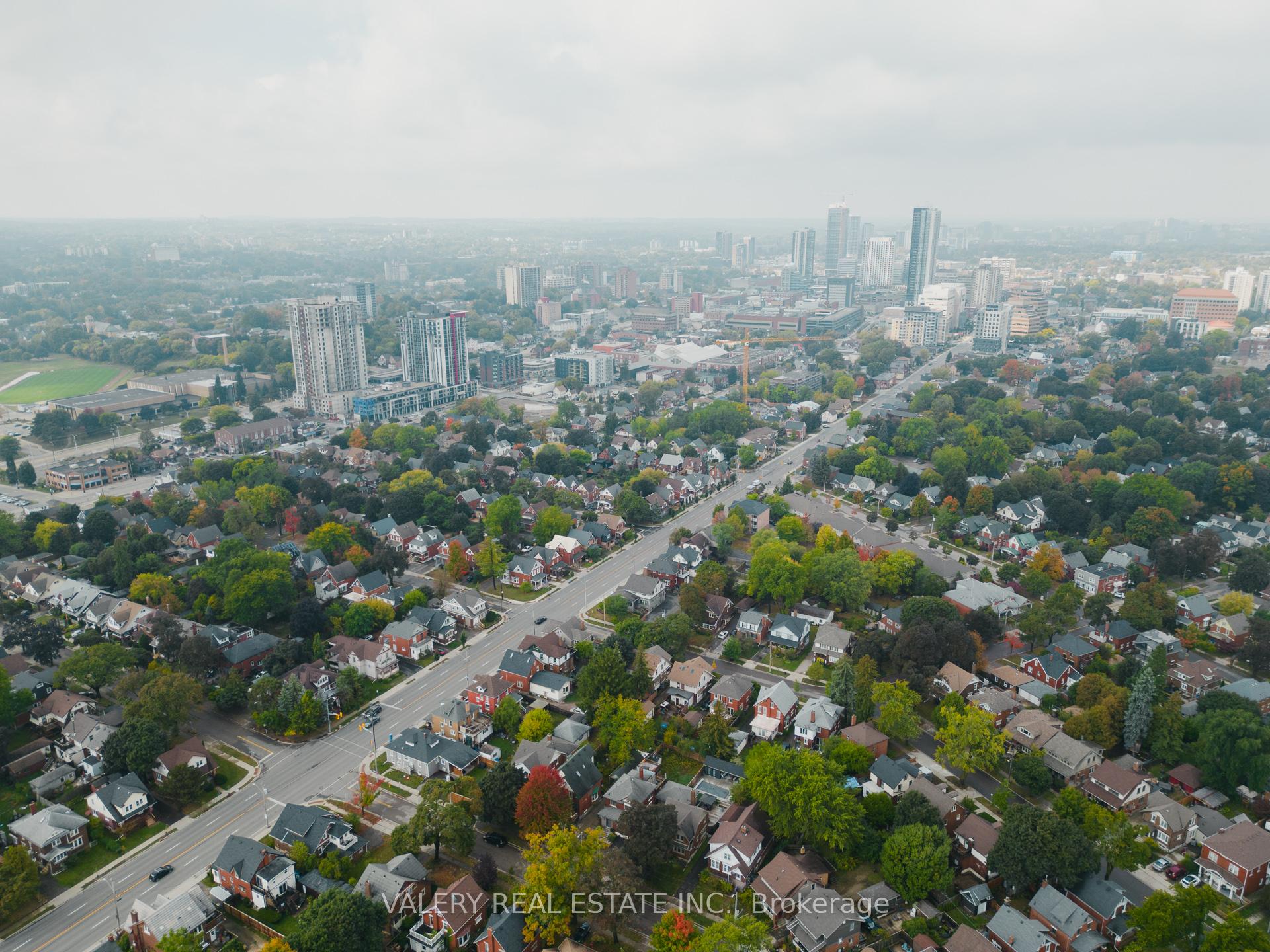 Photo 43 of 81 Pandora Avenue N, Kitchener — HOMEH