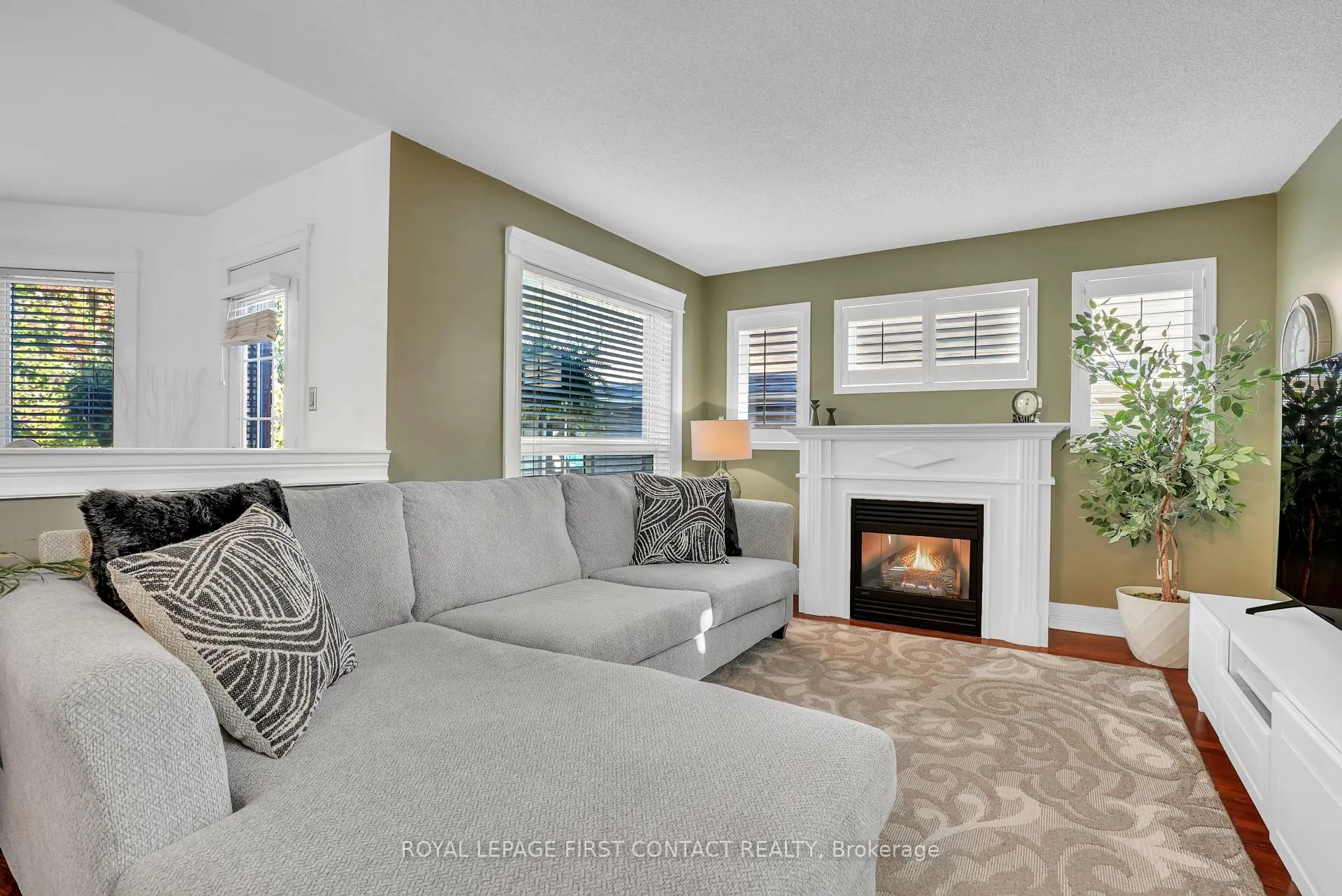 Photo 7 of 1328 Vincent Crescent, Innisfil, Alcona — HOMEH