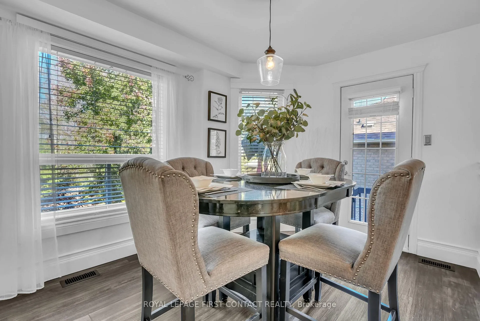 Photo 13 of 1328 Vincent Crescent, Innisfil, Alcona — HOMEH