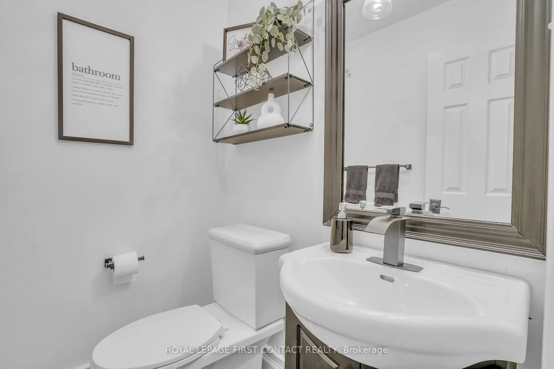 Photo 16 of 1328 Vincent Crescent, Innisfil, Alcona — HOMEH
