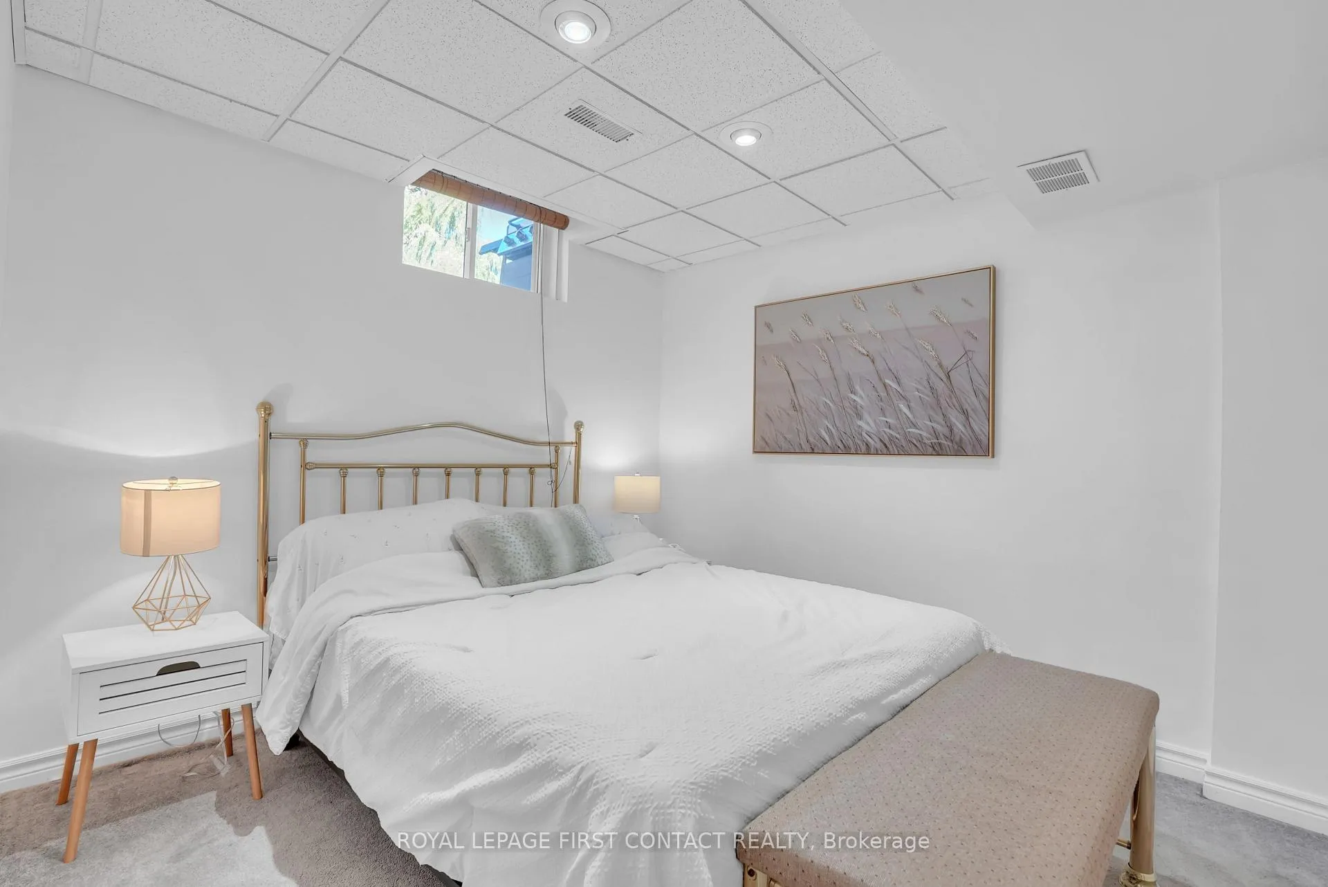 Photo 33 of 1328 Vincent Crescent, Innisfil, Alcona — HOMEH