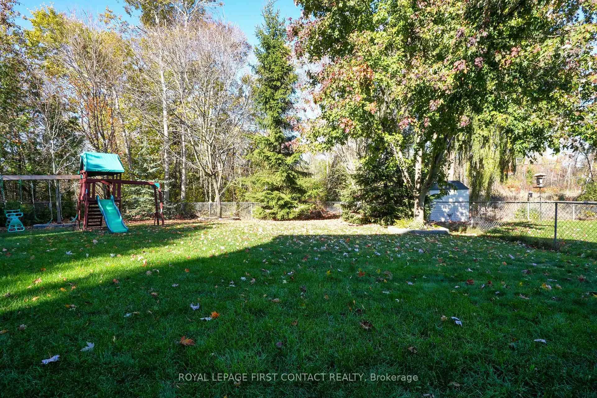 Photo 35 of 1328 Vincent Crescent, Innisfil, Alcona — HOMEH