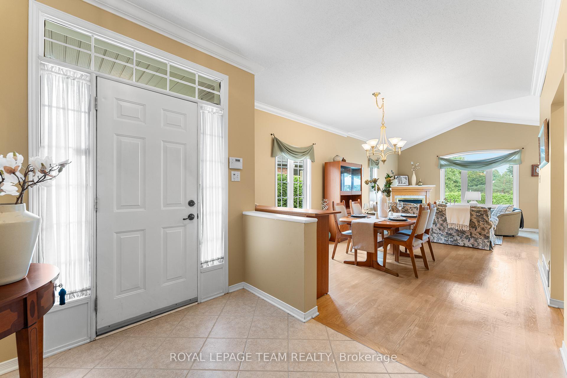 Photo 4 of 77 Kinmount Private, Ottawa, Kanata - Kanata Lakes/Heritage Hills — HOMEH