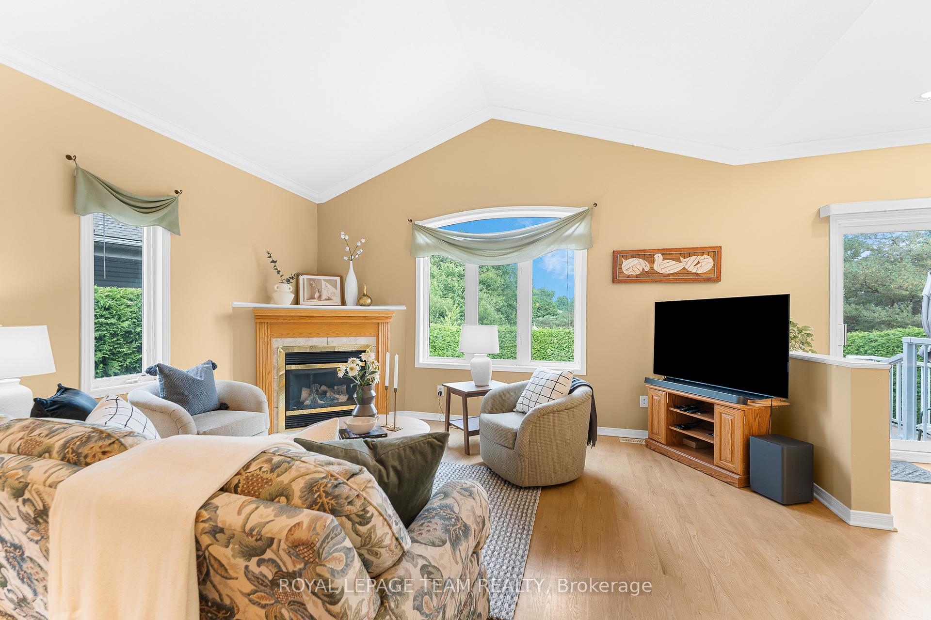 Photo 9 of 77 Kinmount Private, Ottawa, Kanata - Kanata Lakes/Heritage Hills — HOMEH