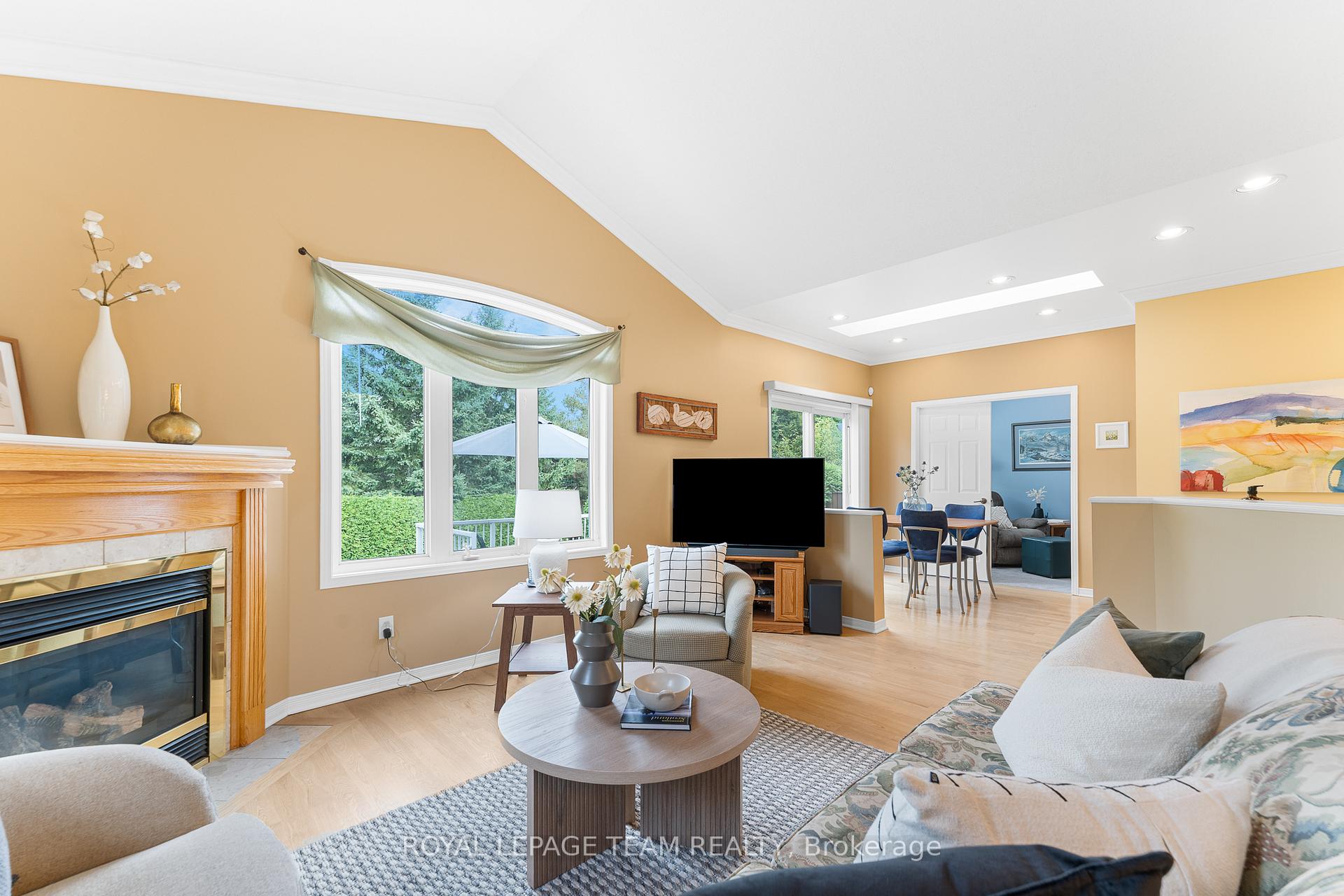 Photo 13 of 77 Kinmount Private, Ottawa, Kanata - Kanata Lakes/Heritage Hills — HOMEH