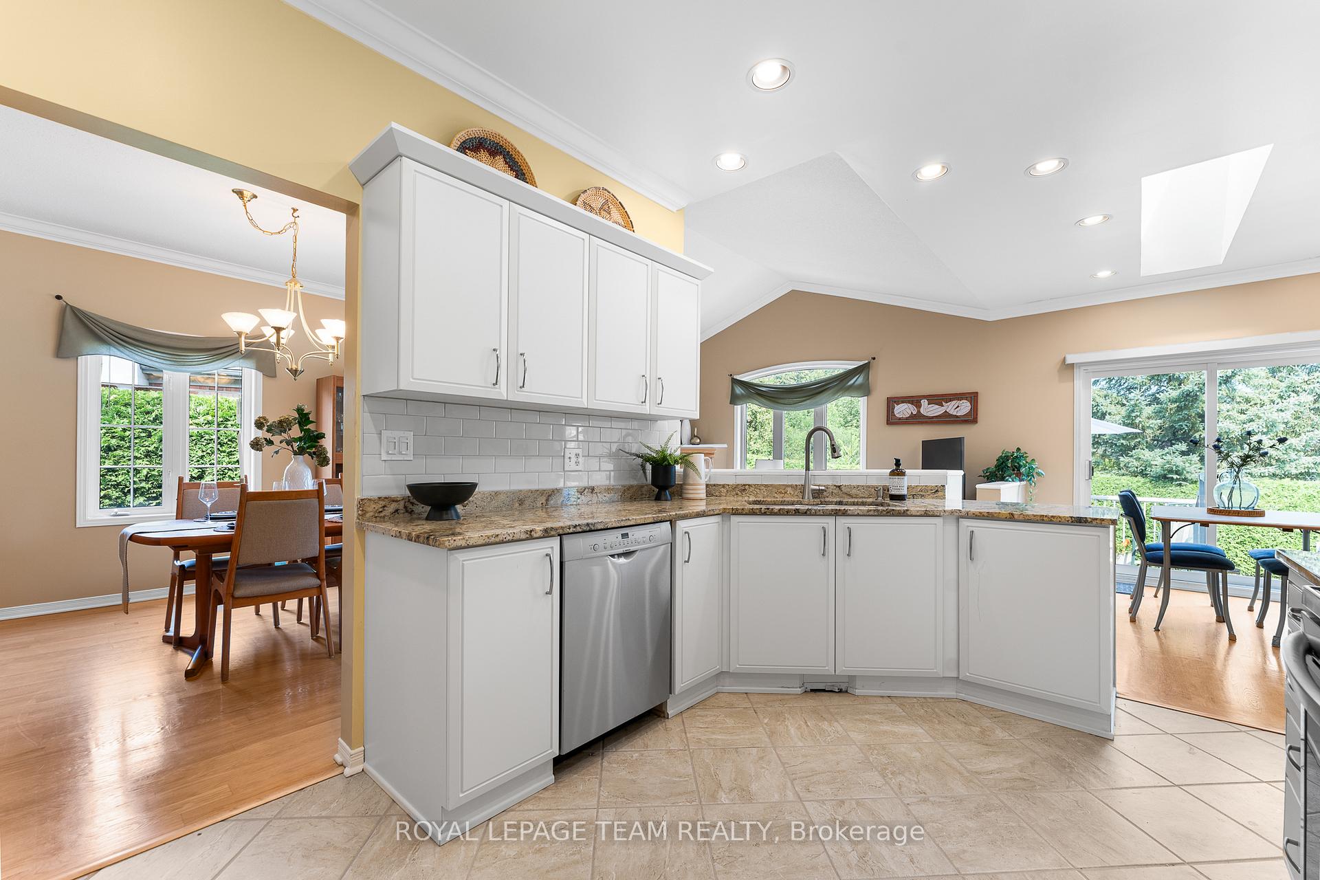 Photo 18 of 77 Kinmount Private, Ottawa, Kanata - Kanata Lakes/Heritage Hills — HOMEH