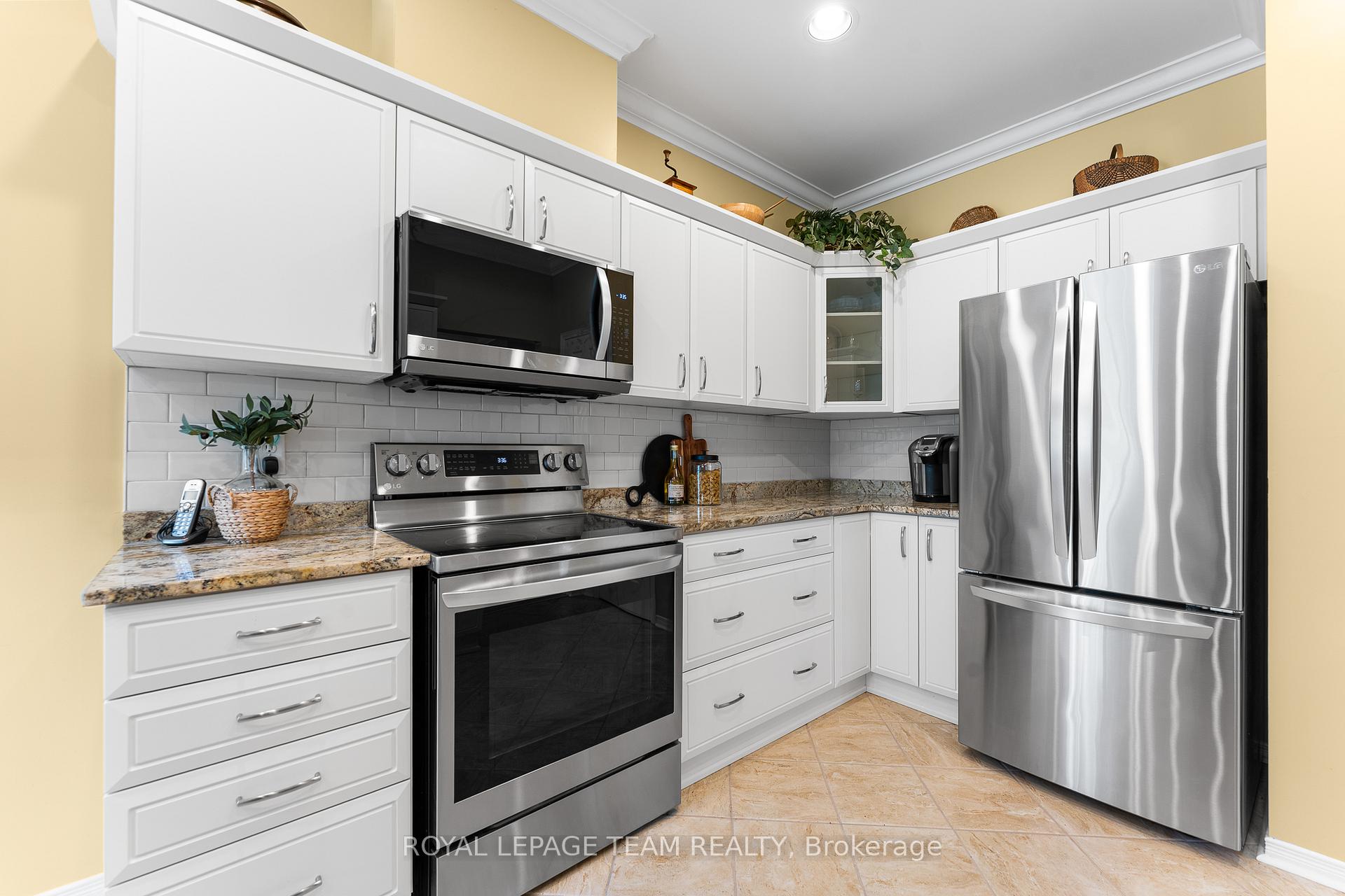 Photo 19 of 77 Kinmount Private, Ottawa, Kanata - Kanata Lakes/Heritage Hills — HOMEH