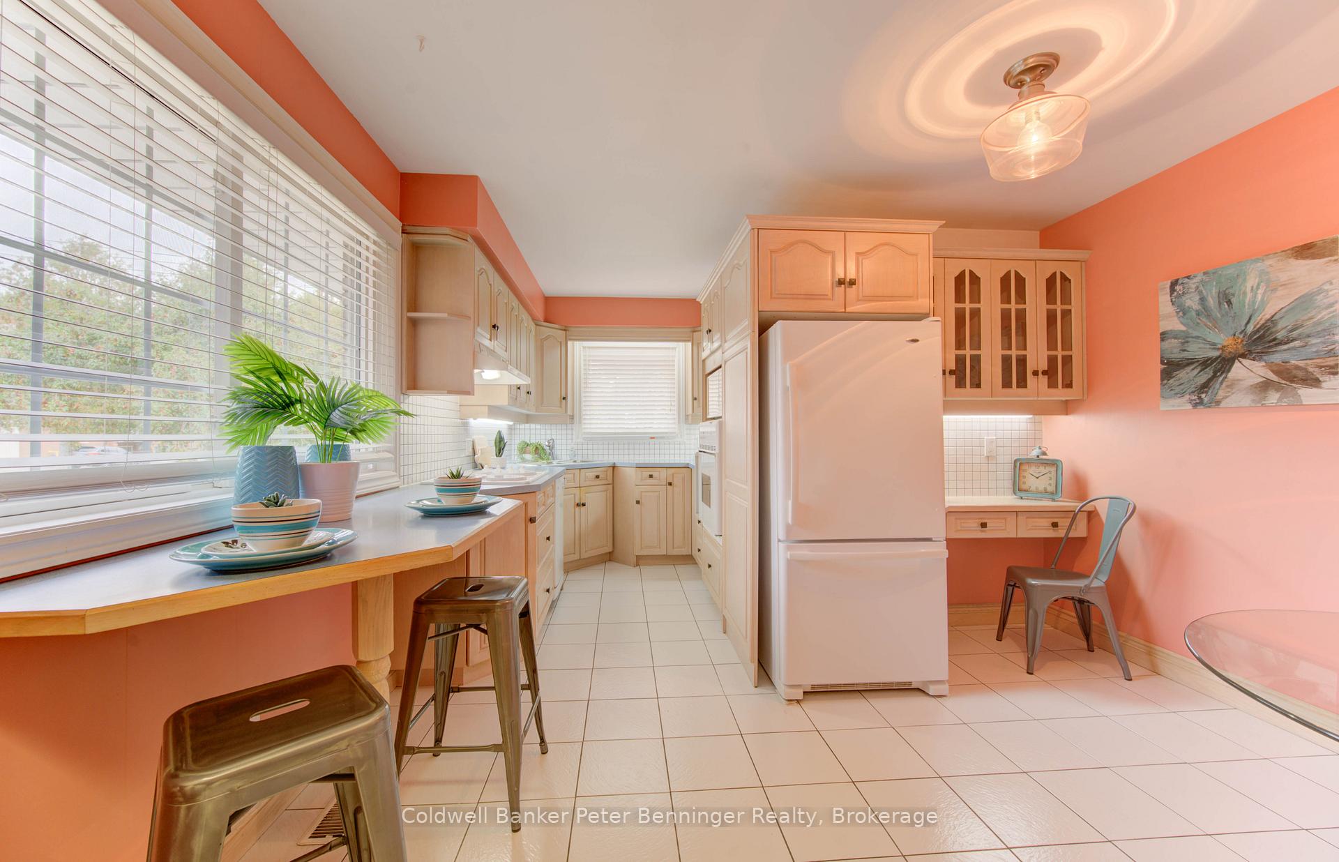 Photo 12 of 41 Weichel Street, Kitchener — HOMEH
