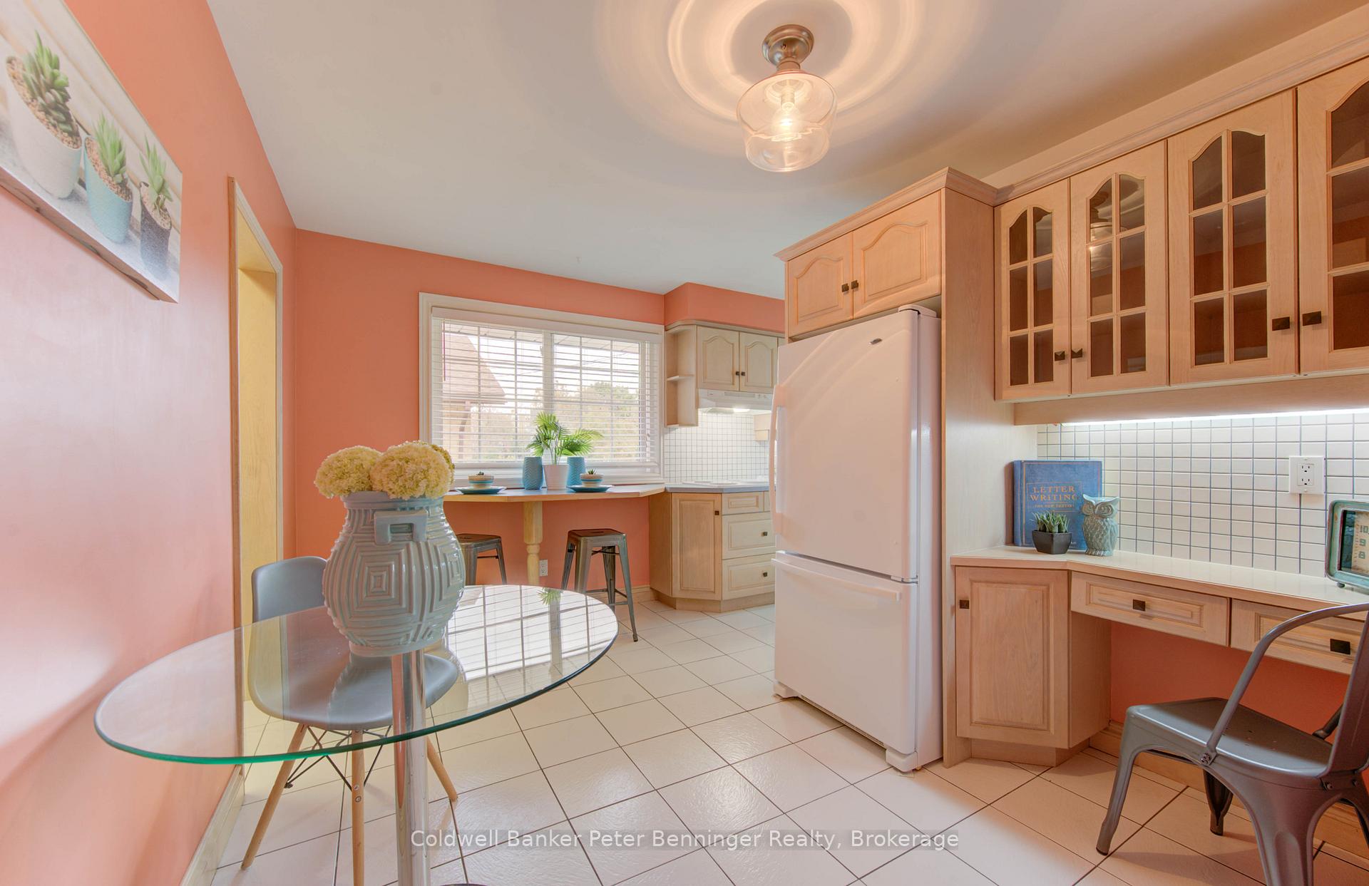 Photo 13 of 41 Weichel Street, Kitchener — HOMEH