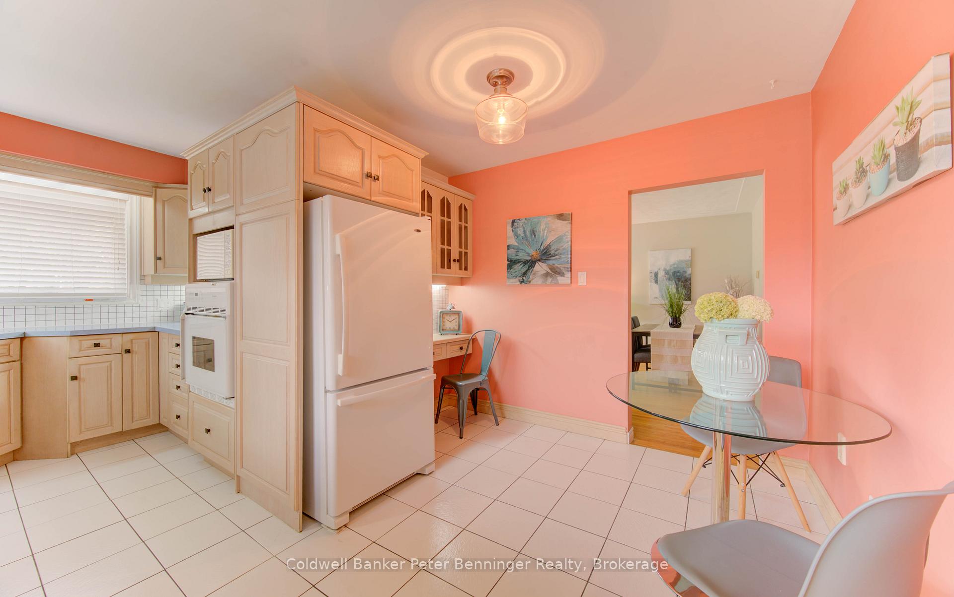 Photo 14 of 41 Weichel Street, Kitchener — HOMEH