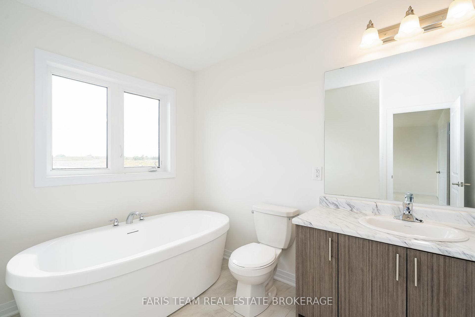 Photo 15 of 1359 Broderick Street, Innisfil, Rural Innisfil — HOMEH