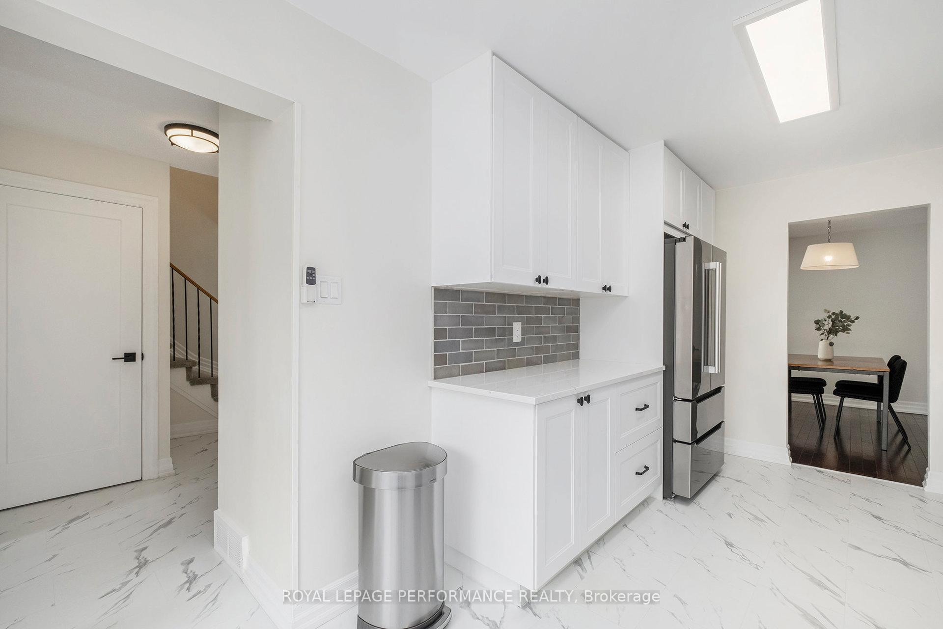 Photo 3 of 9 Longden Place, Ottawa, Kanata - Bridlewood — HOMEH
