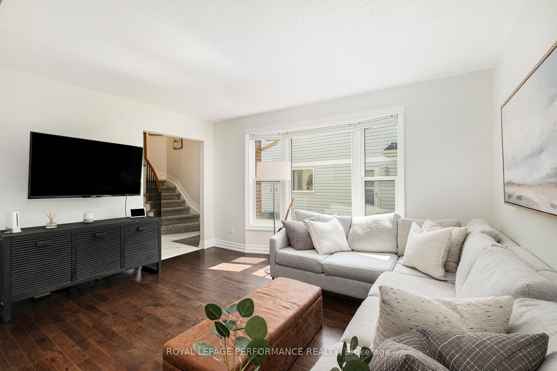 Photo 5 of 9 Longden Place, Ottawa, Kanata - Bridlewood — HOMEH