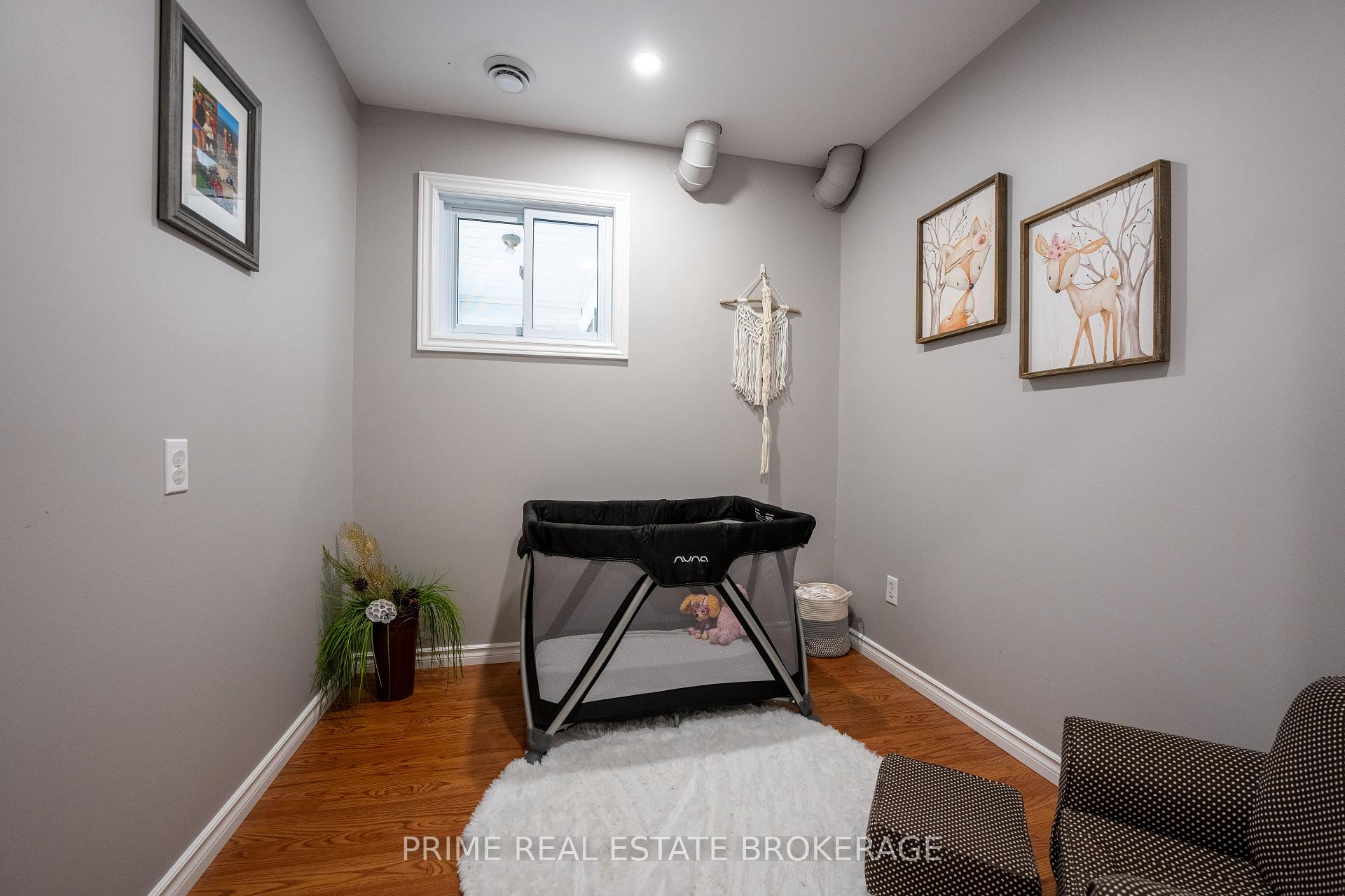Photo 10 of 126 Albert Street, Lucan Biddulph, Lucan — HOMEH