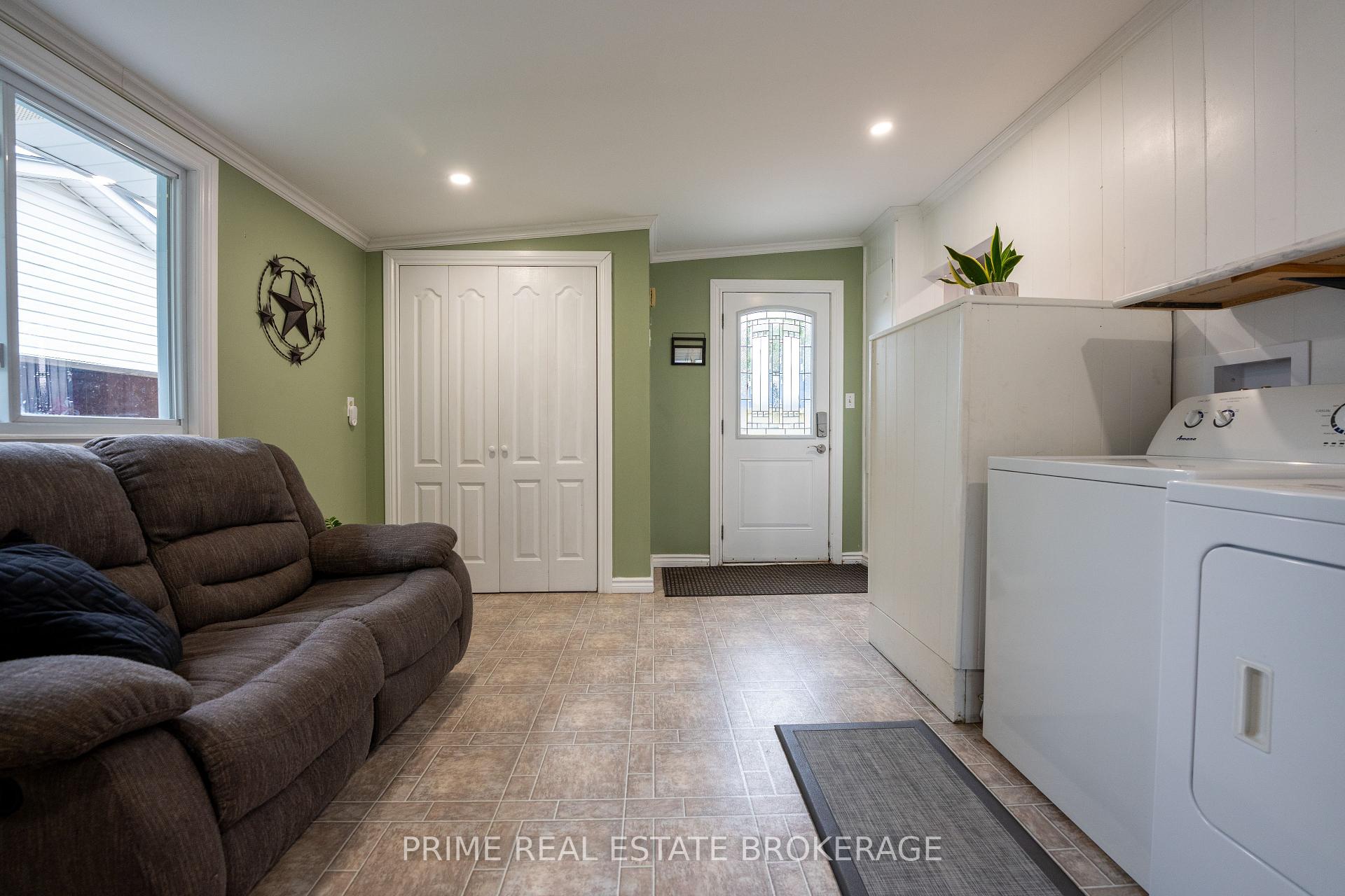 Photo 22 of 126 Albert Street, Lucan Biddulph, Lucan — HOMEH