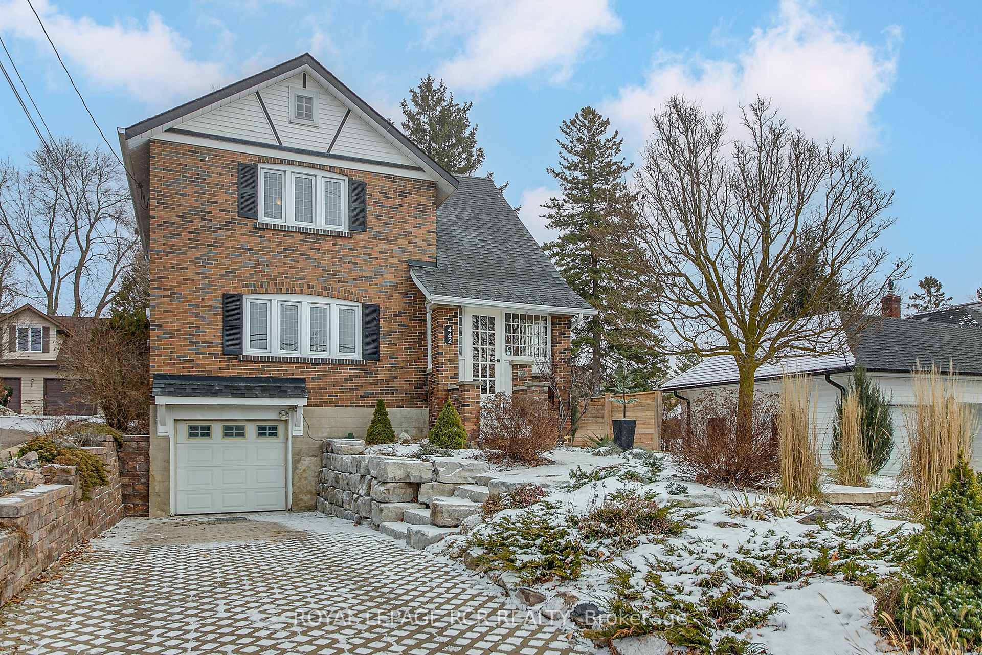 Photo 2 of 442 Main Street, King, Schomberg — HOMEH