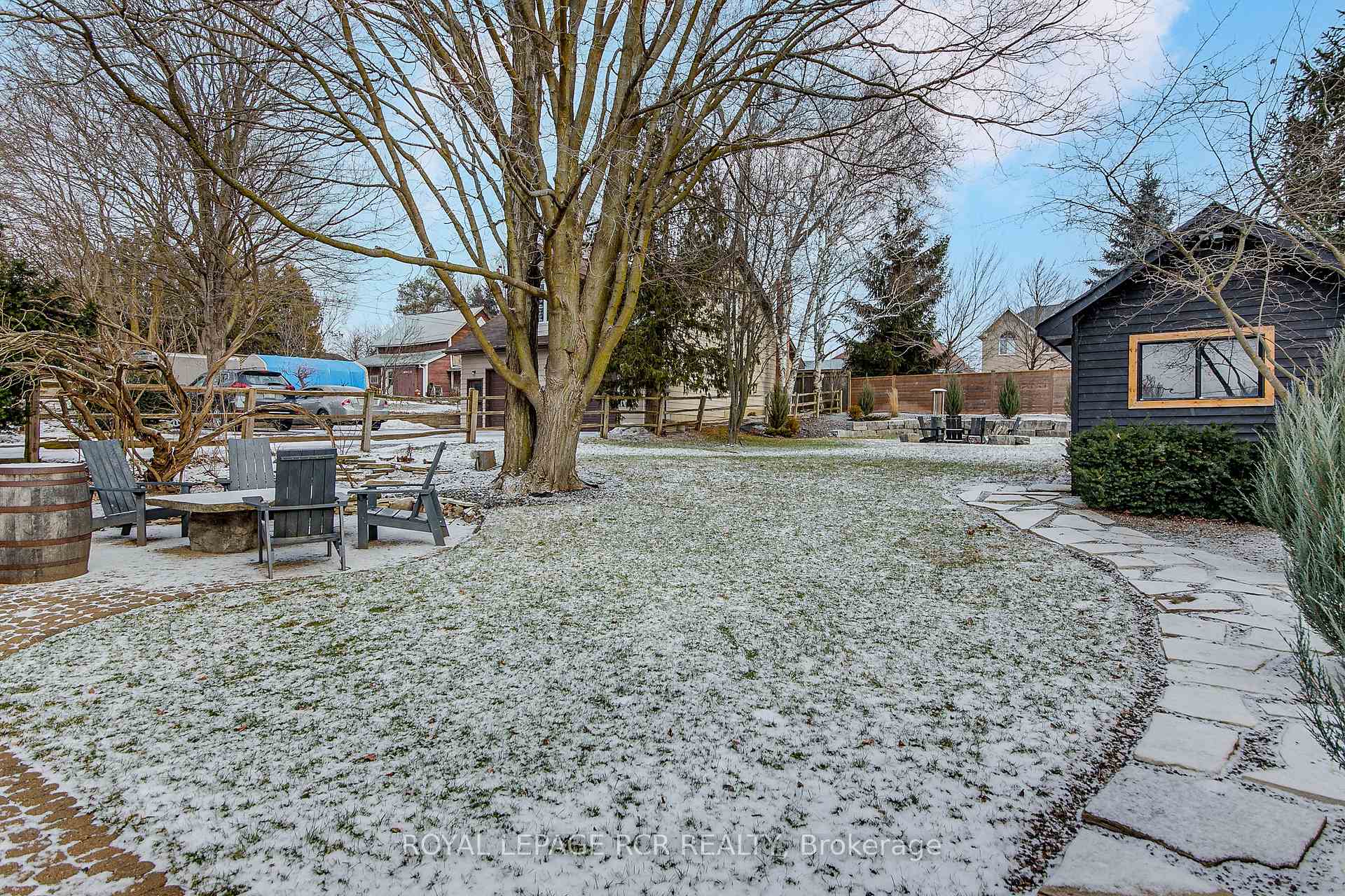 Photo 4 of 442 Main Street, King, Schomberg — HOMEH
