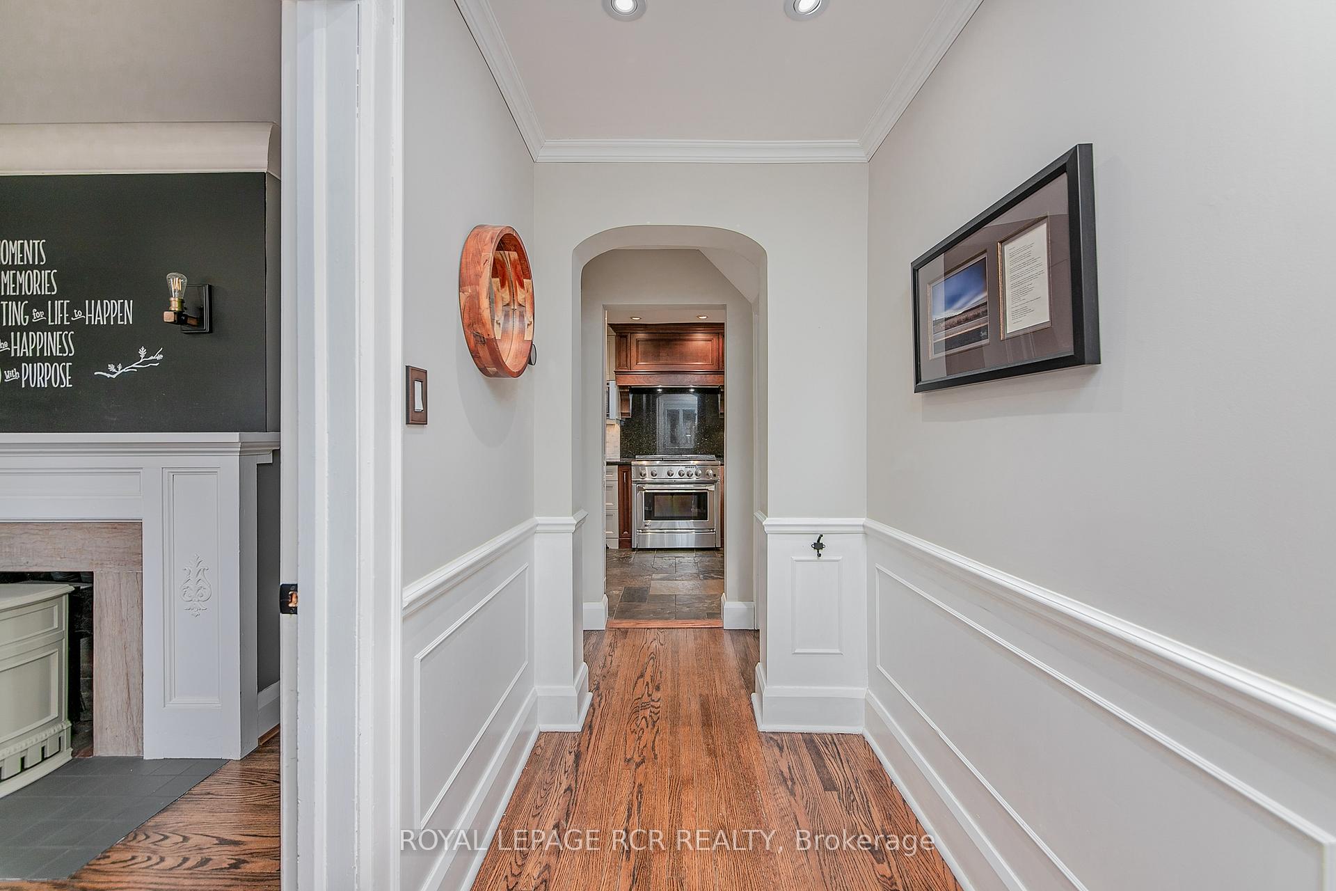 Photo 10 of 442 Main Street, King, Schomberg — HOMEH