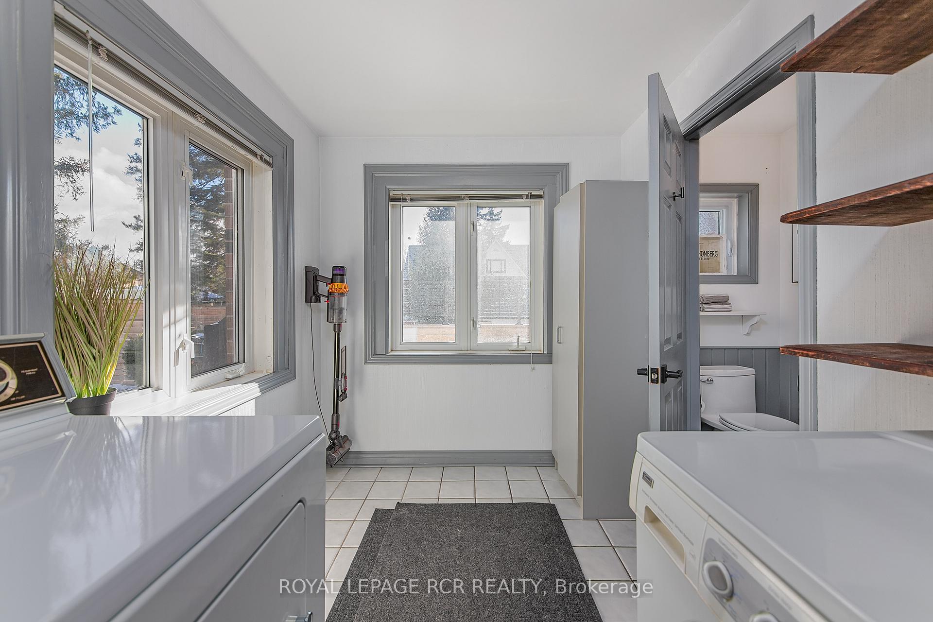 Photo 23 of 442 Main Street, King, Schomberg — HOMEH