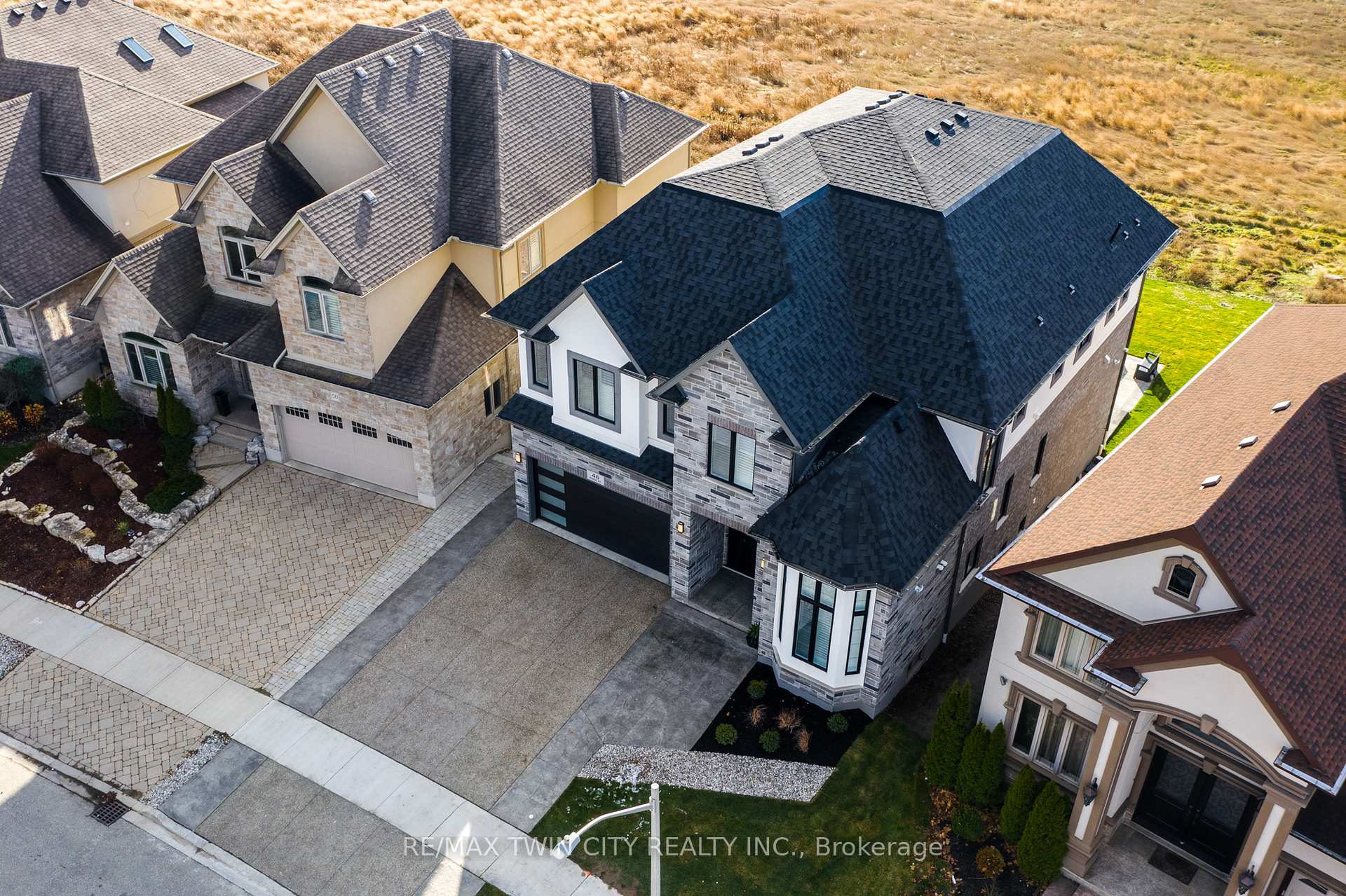 Photo 2 of 46 Paige Street, Kitchener — HOMEH
