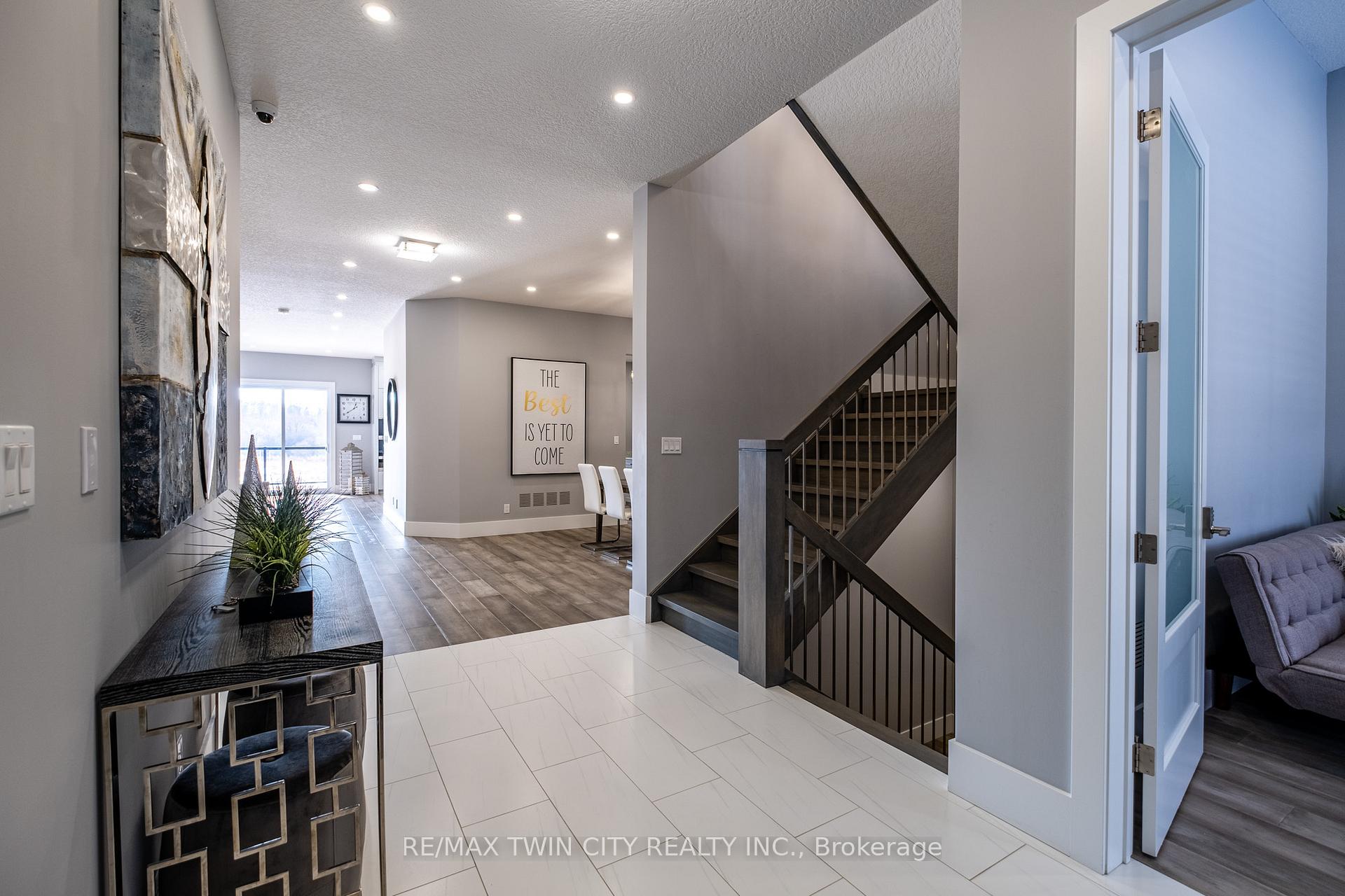 Photo 5 of 46 Paige Street, Kitchener — HOMEH