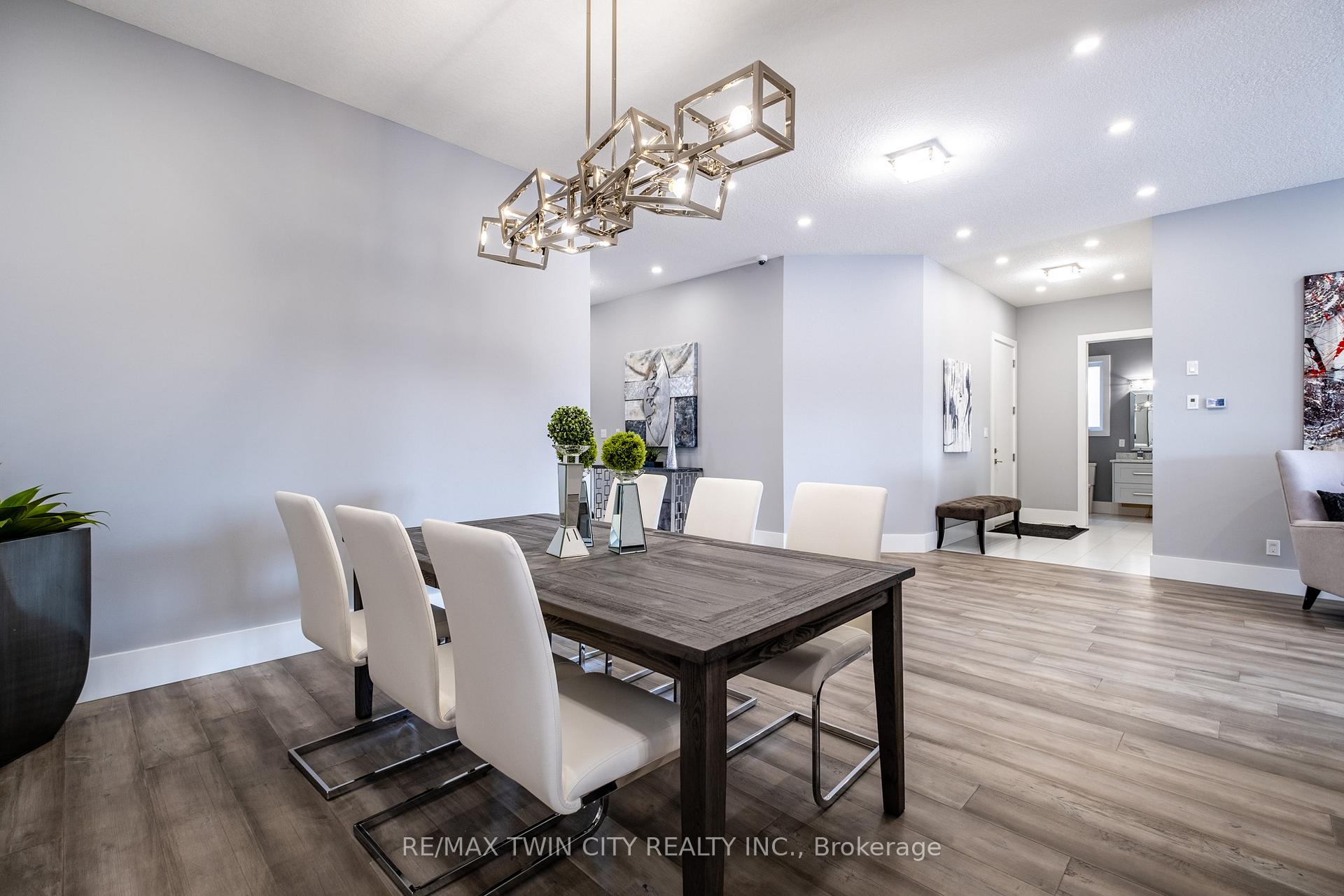 Photo 8 of 46 Paige Street, Kitchener — HOMEH