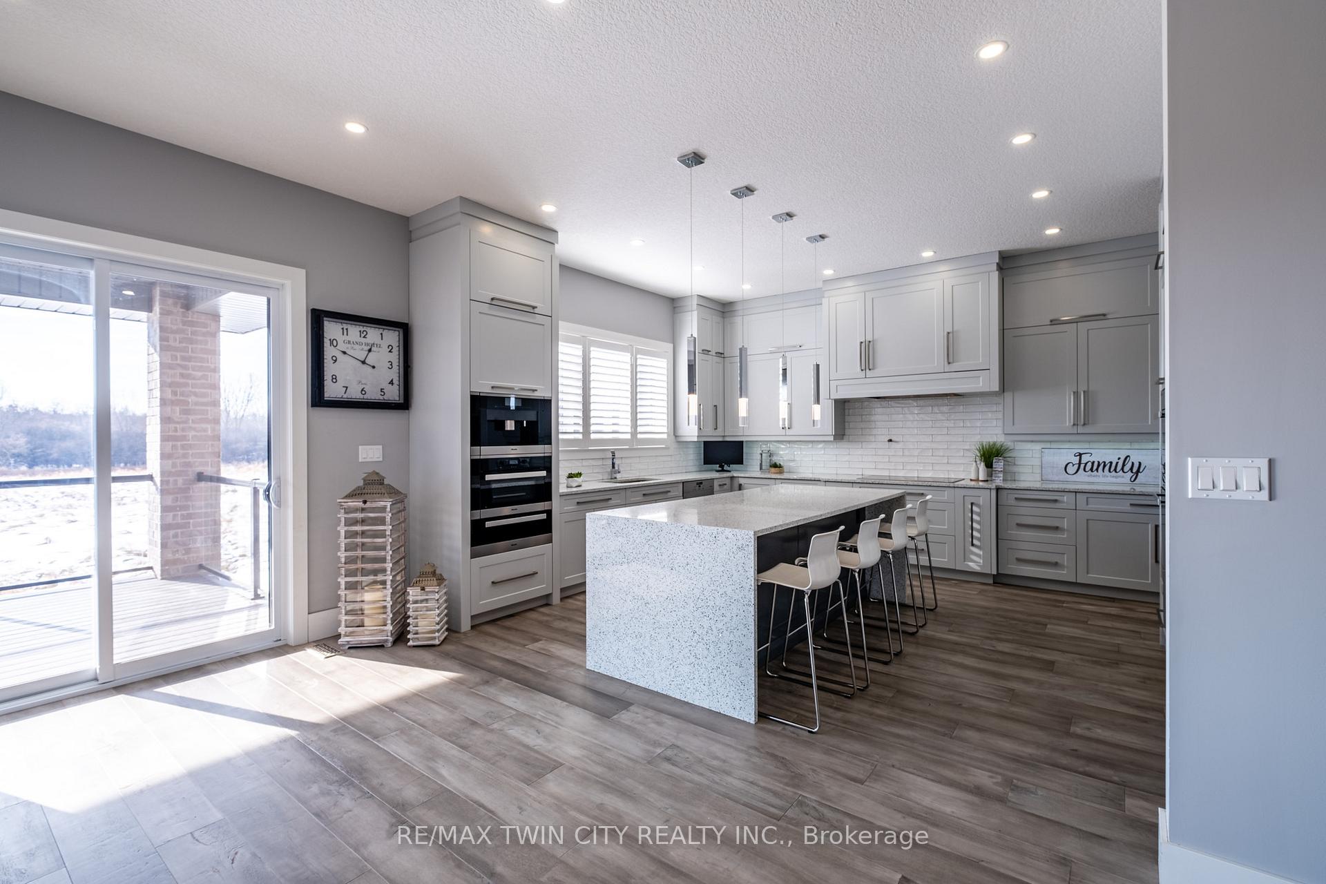 Photo 10 of 46 Paige Street, Kitchener — HOMEH
