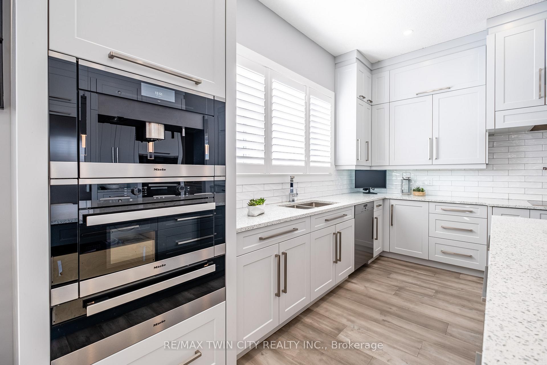 Photo 13 of 46 Paige Street, Kitchener — HOMEH