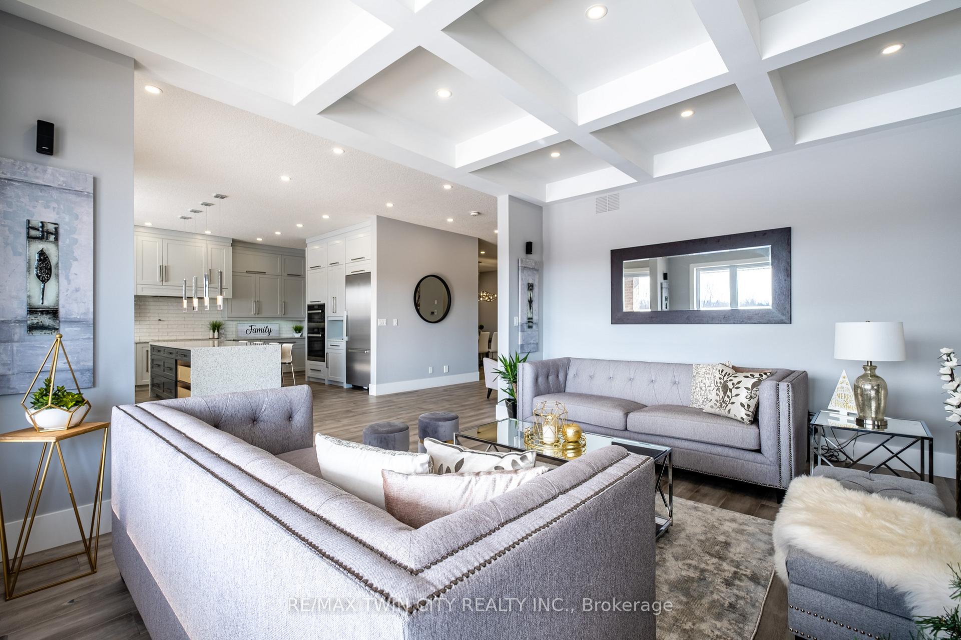 Photo 14 of 46 Paige Street, Kitchener — HOMEH