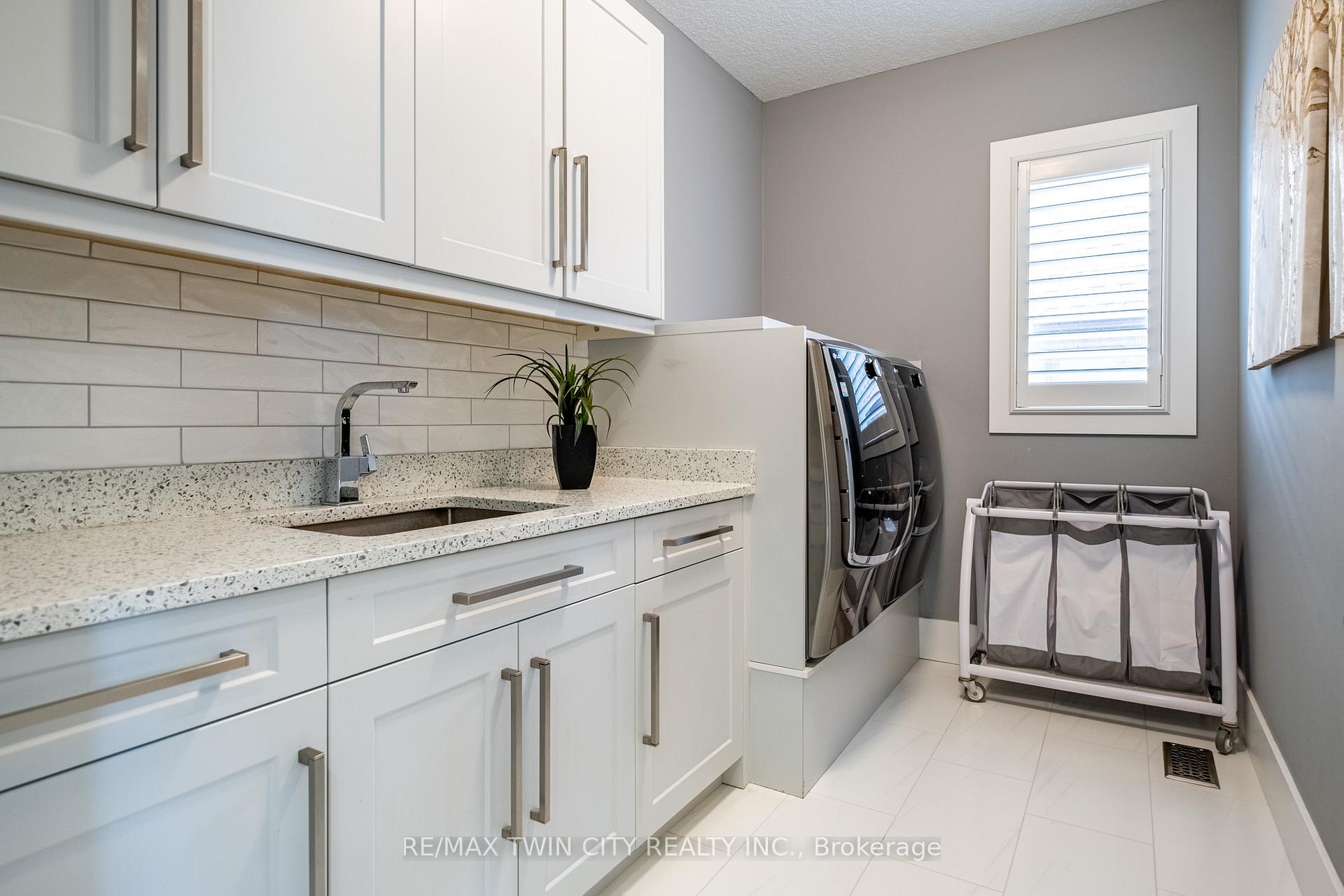 Photo 23 of 46 Paige Street, Kitchener — HOMEH