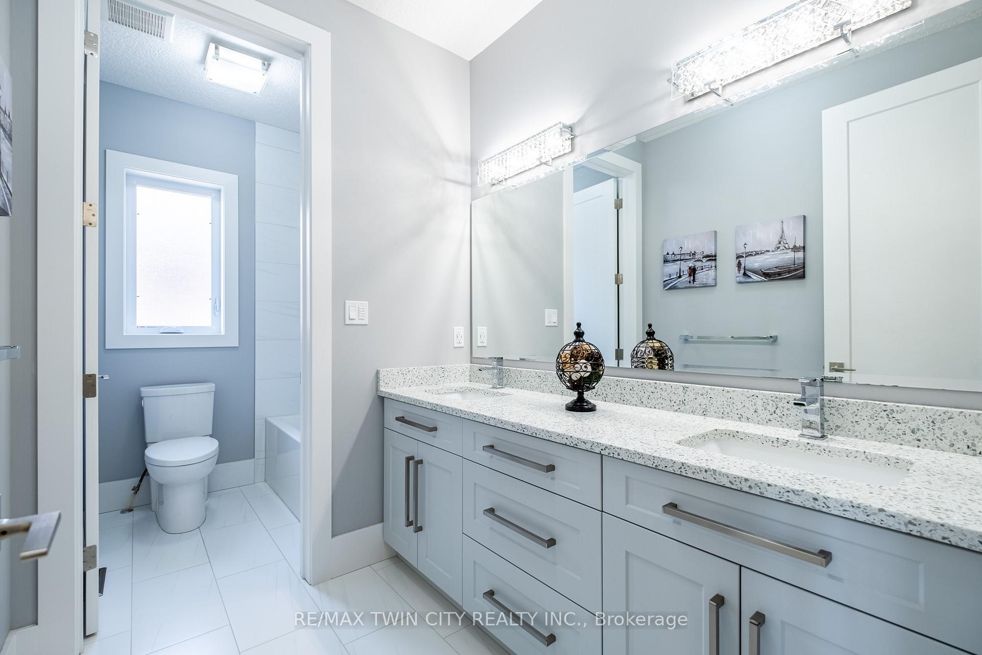 Photo 24 of 46 Paige Street, Kitchener — HOMEH