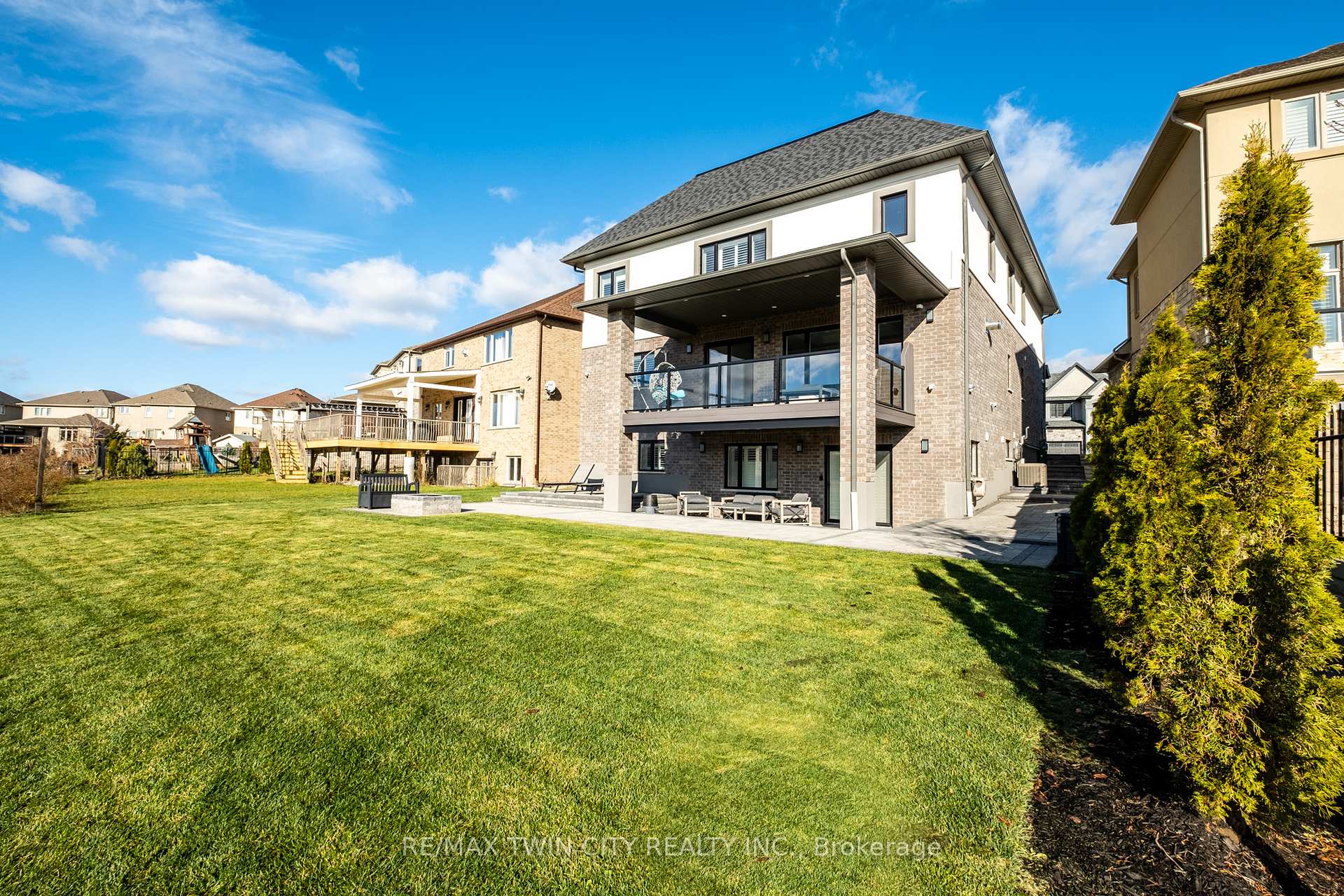 Photo 43 of 46 Paige Street, Kitchener — HOMEH