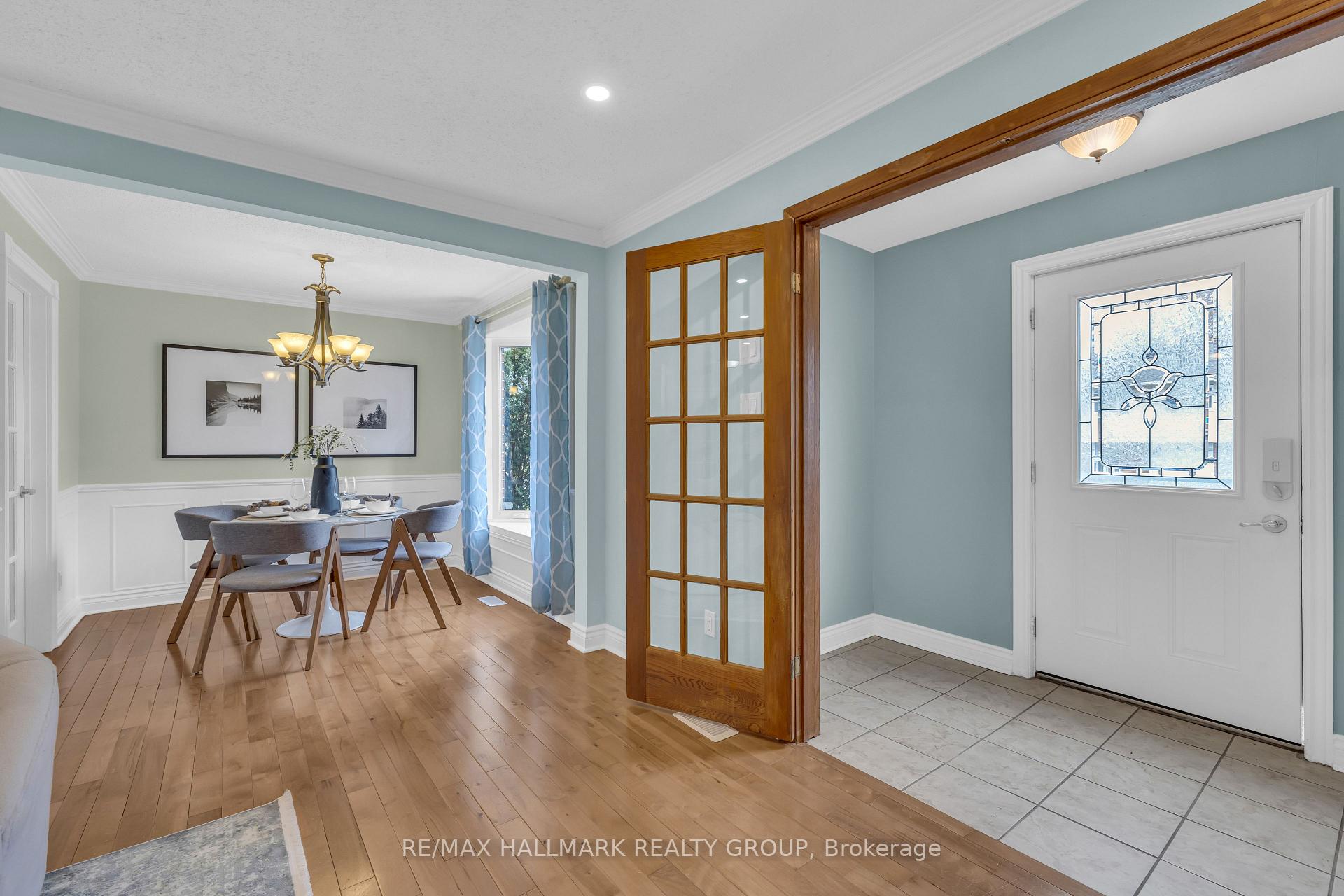 Photo 2 of 8 Scharf Lane, Ottawa, Kanata - Glencairn/Hazeldean — HOMEH