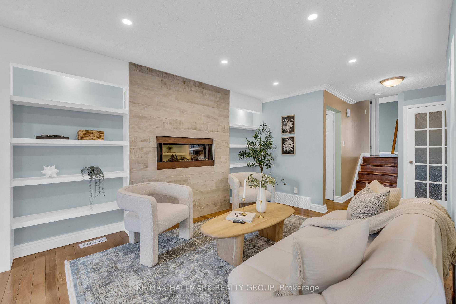 Photo 4 of 8 Scharf Lane, Ottawa, Kanata - Glencairn/Hazeldean — HOMEH