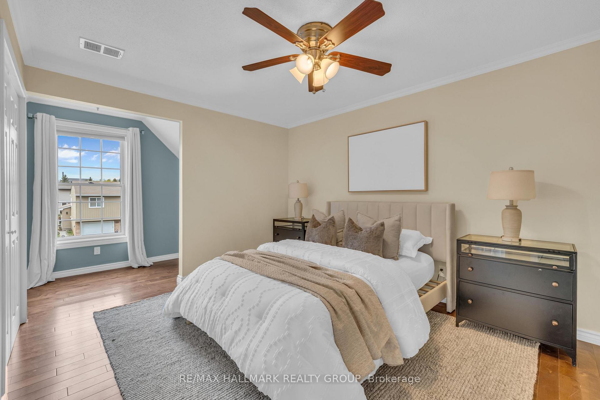 Photo 22 of 8 Scharf Lane, Ottawa, Kanata - Glencairn/Hazeldean — HOMEH