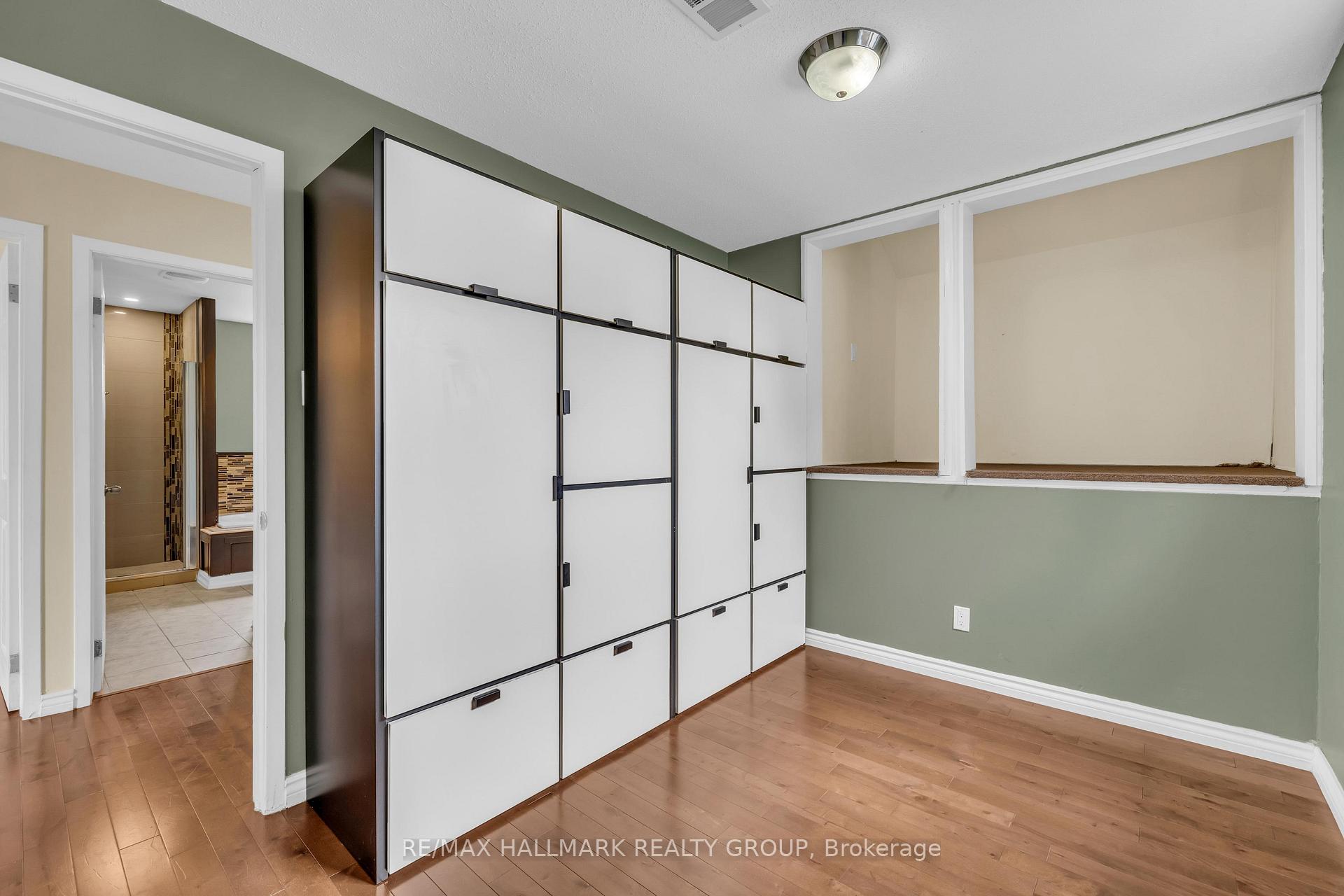 Photo 27 of 8 Scharf Lane, Ottawa, Kanata - Glencairn/Hazeldean — HOMEH
