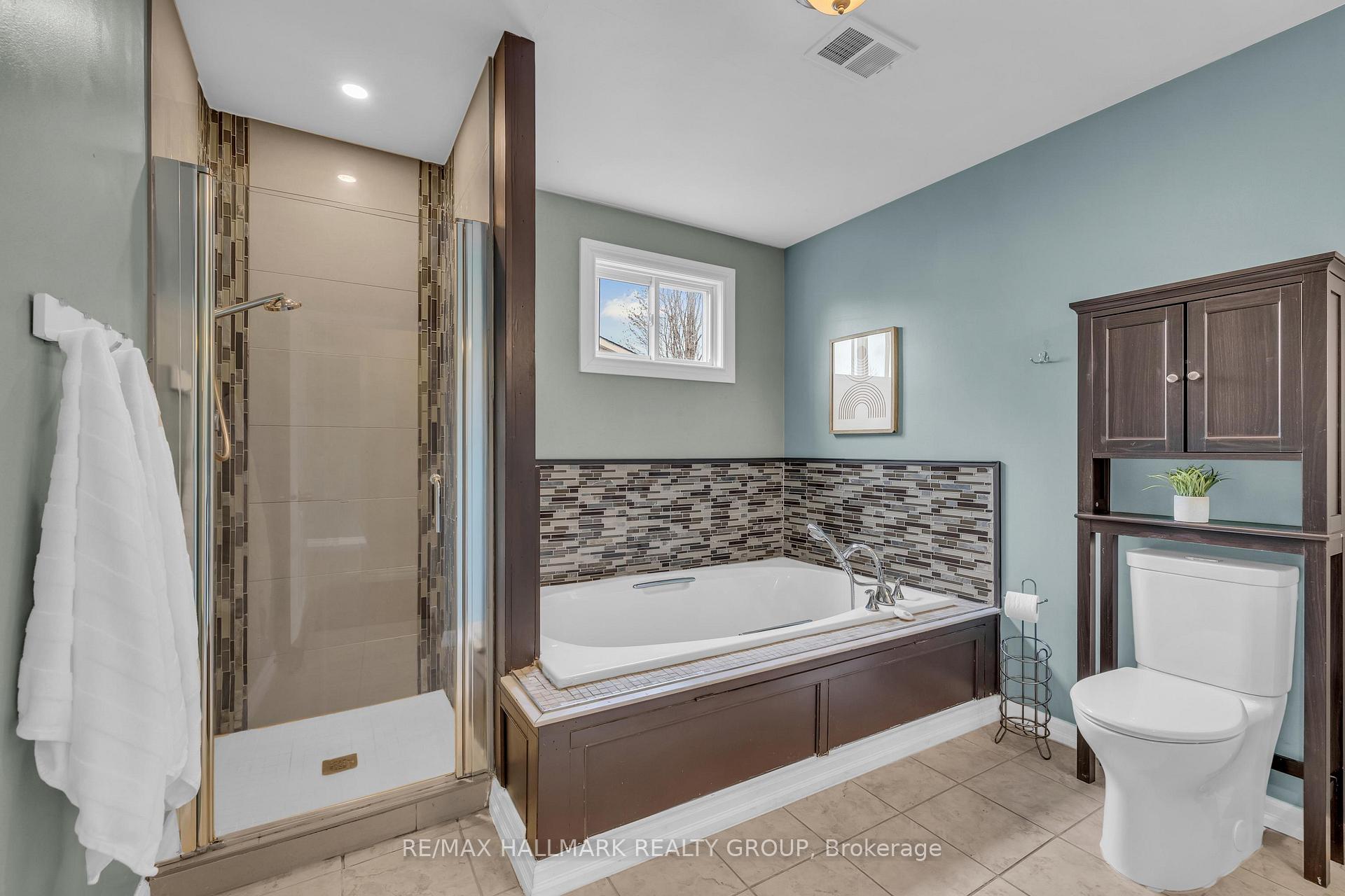 Photo 29 of 8 Scharf Lane, Ottawa, Kanata - Glencairn/Hazeldean — HOMEH