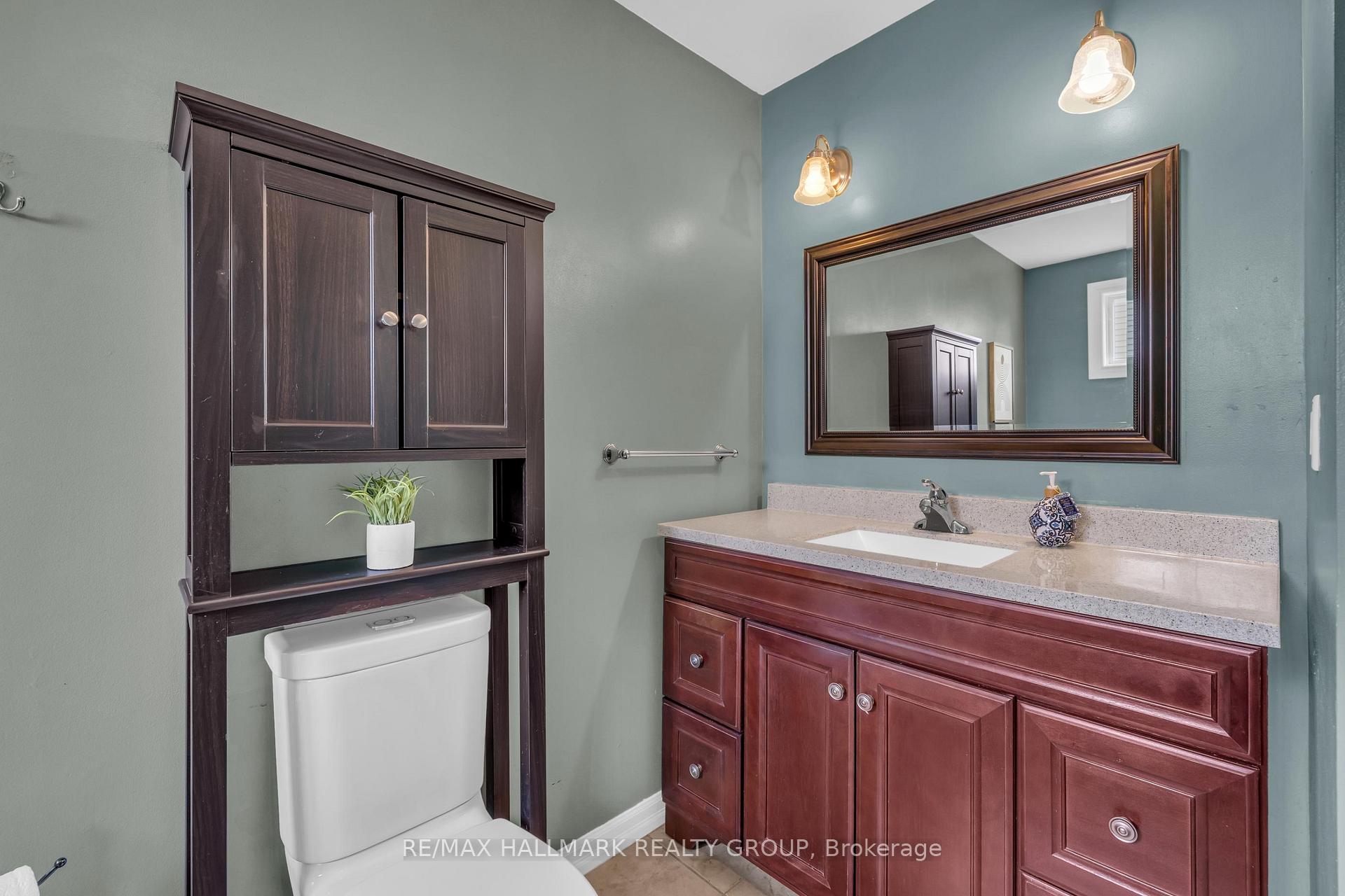 Photo 30 of 8 Scharf Lane, Ottawa, Kanata - Glencairn/Hazeldean — HOMEH