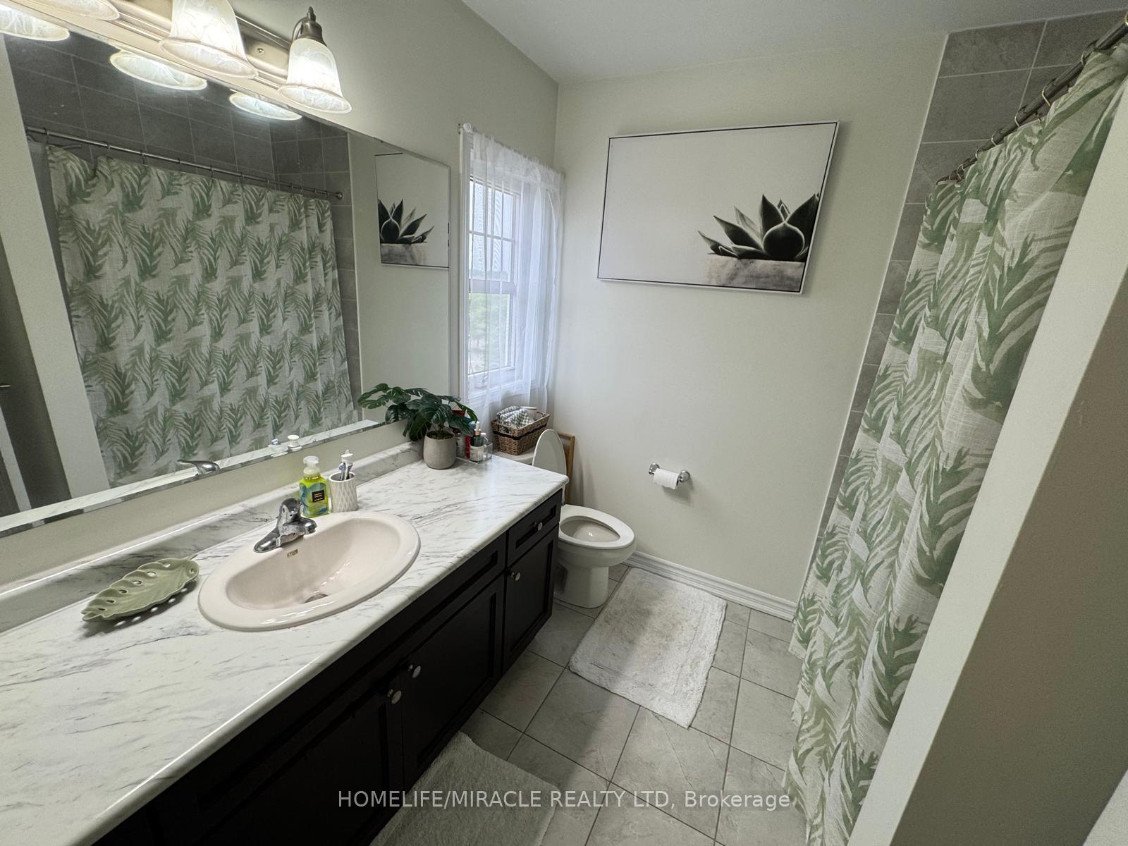 Photo 10 of 36 Outlook Terrace, Kitchener, Rosenburg — HOMEH